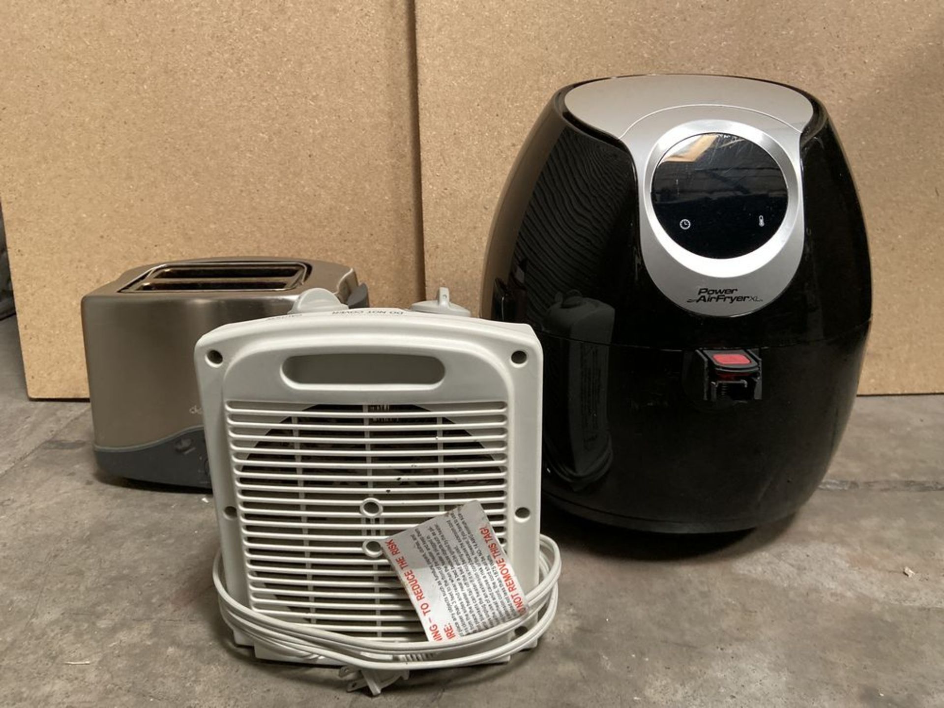 Mixed lot of Home appliances, Air Flier, Toaster and Space Heater