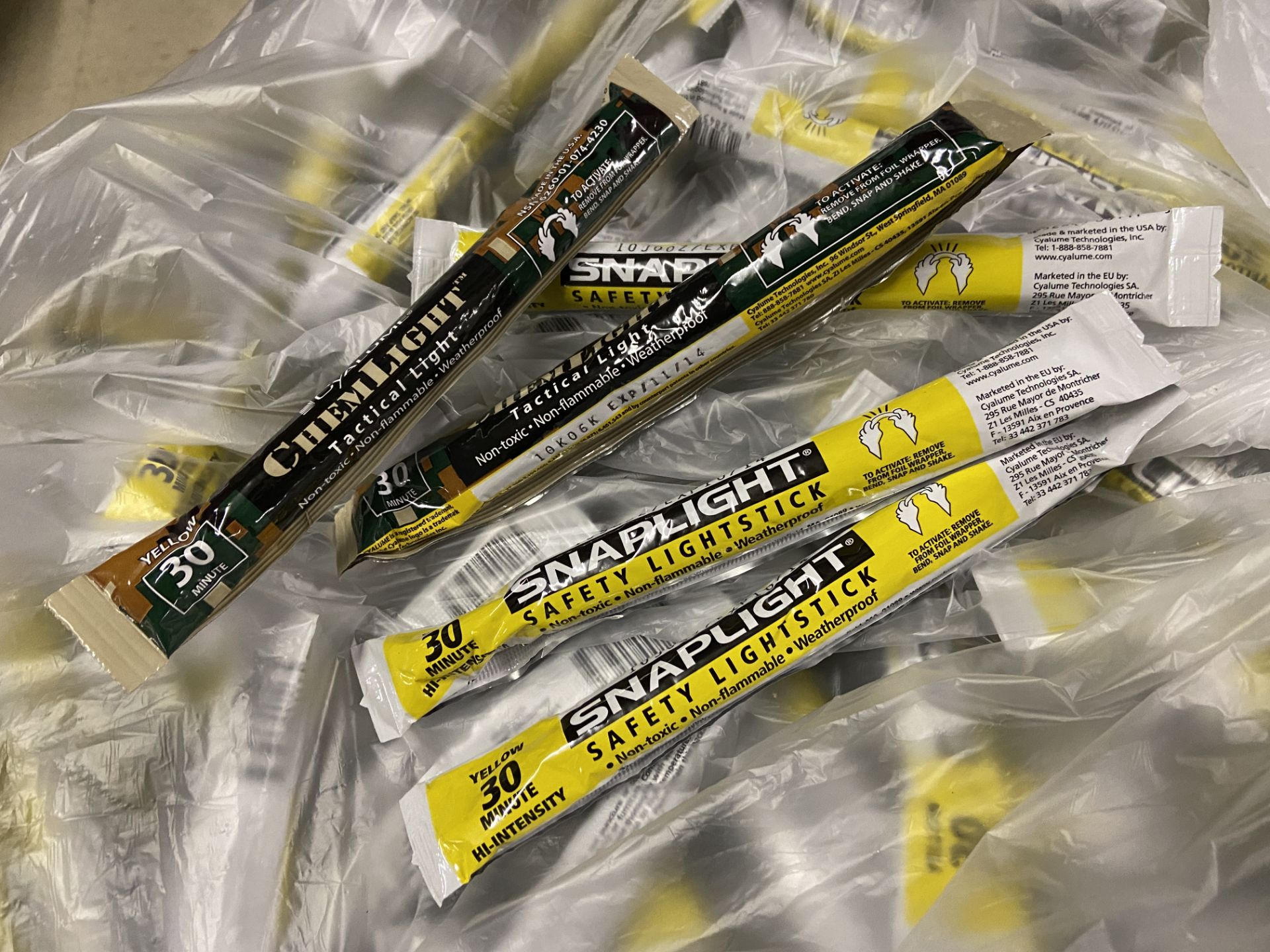 ChemLight Tactical Light Glow Sticks, 800++, Yellow - Image 3 of 6