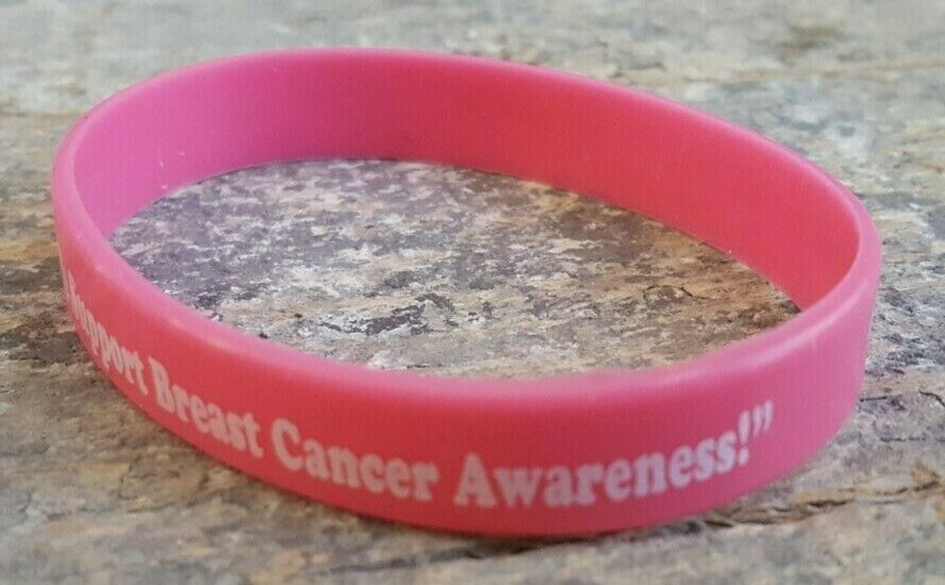 29 X WE SUPPORT BREAST CANCER AWARENESS PINK BRACELETS - Image 3 of 4