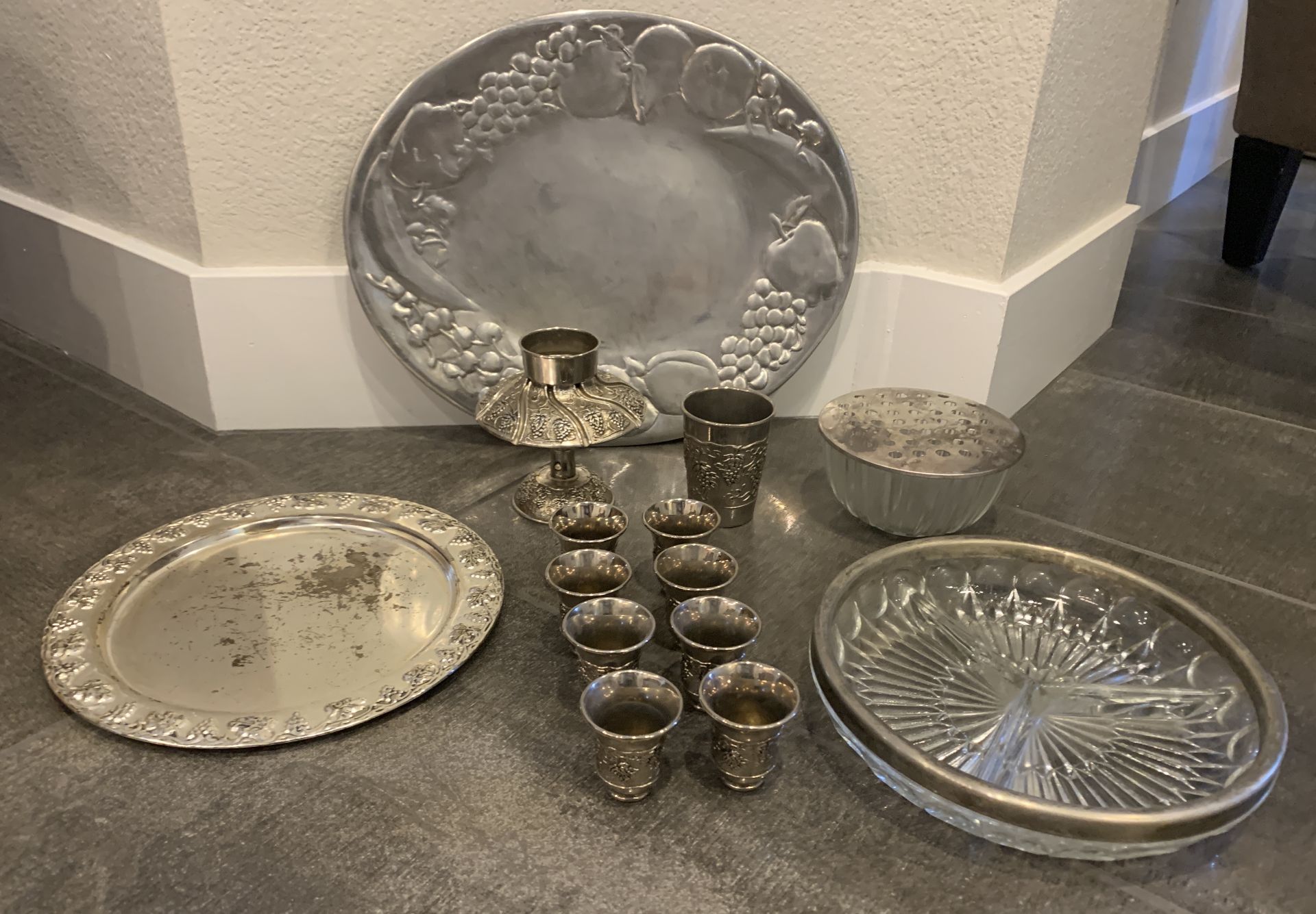 VINTAGE SILVER LOT, UNSURE IF STERLING, STAMPED OR PLATED