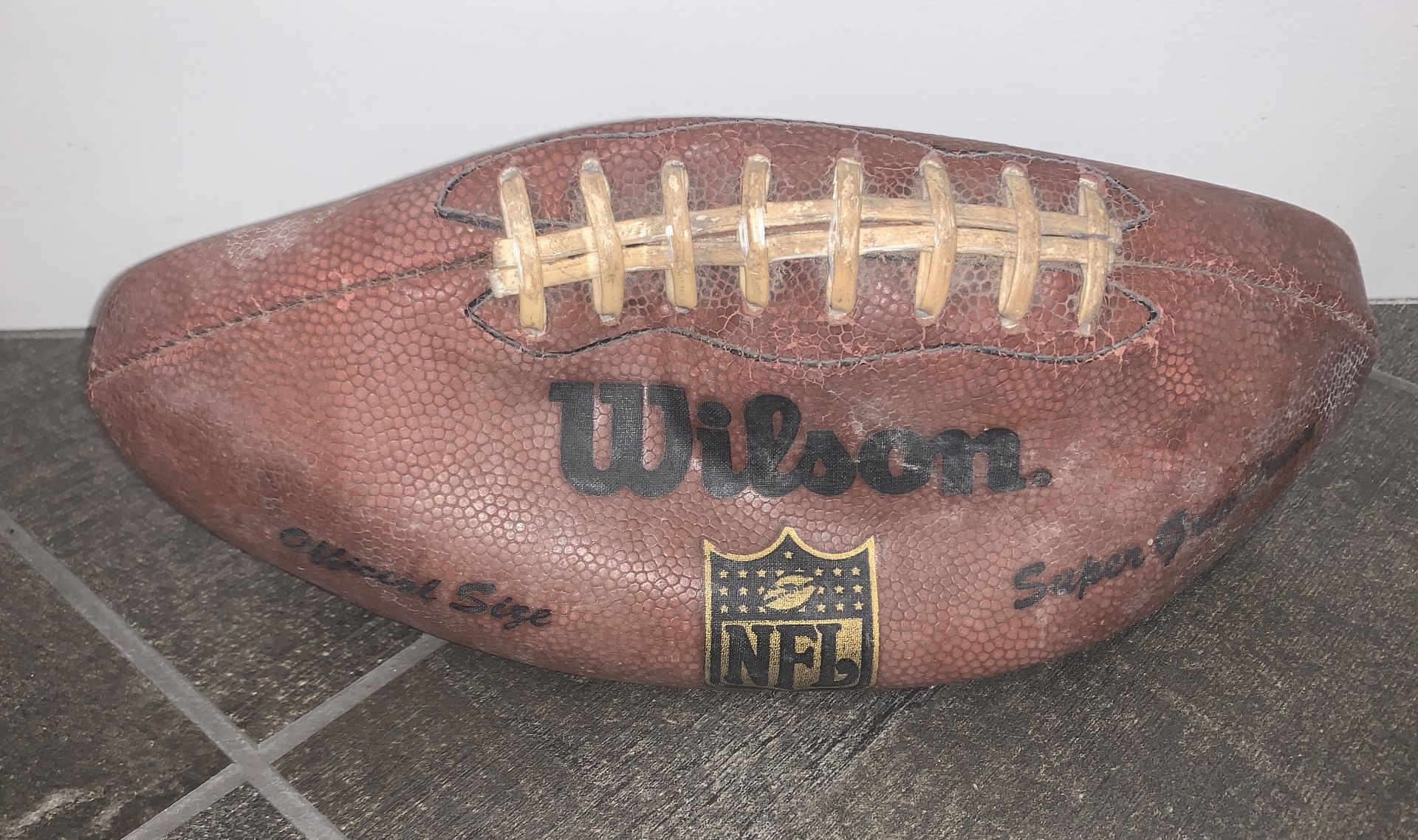 JOE MONTANA AUTOGRAPHED FOOTBALL - Image 6 of 6