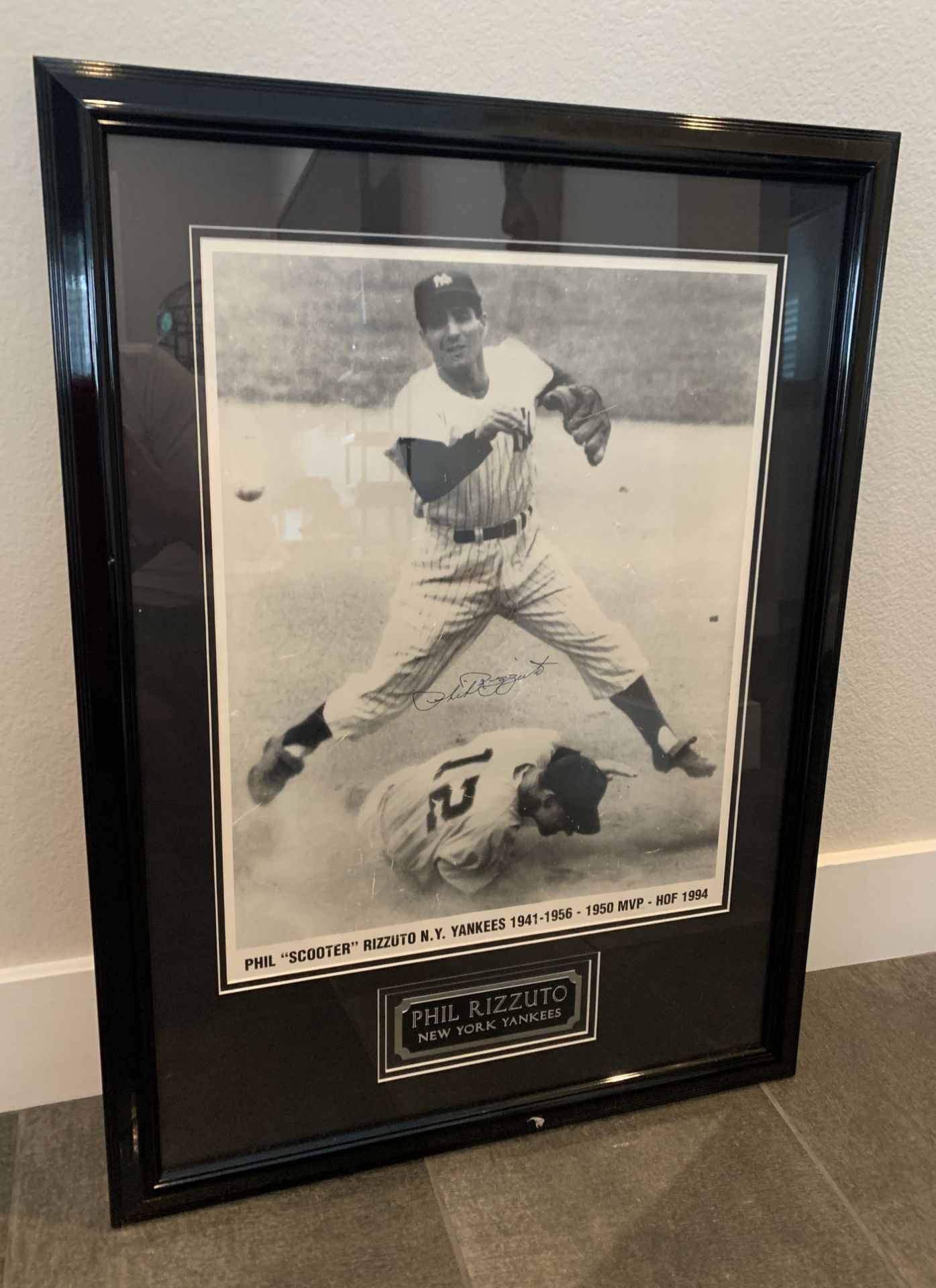 PHIL RIZUTTO NEW YORK YANKEES AUTOGRAPHED FRAMED PHOTO 30X22" - Image 5 of 5