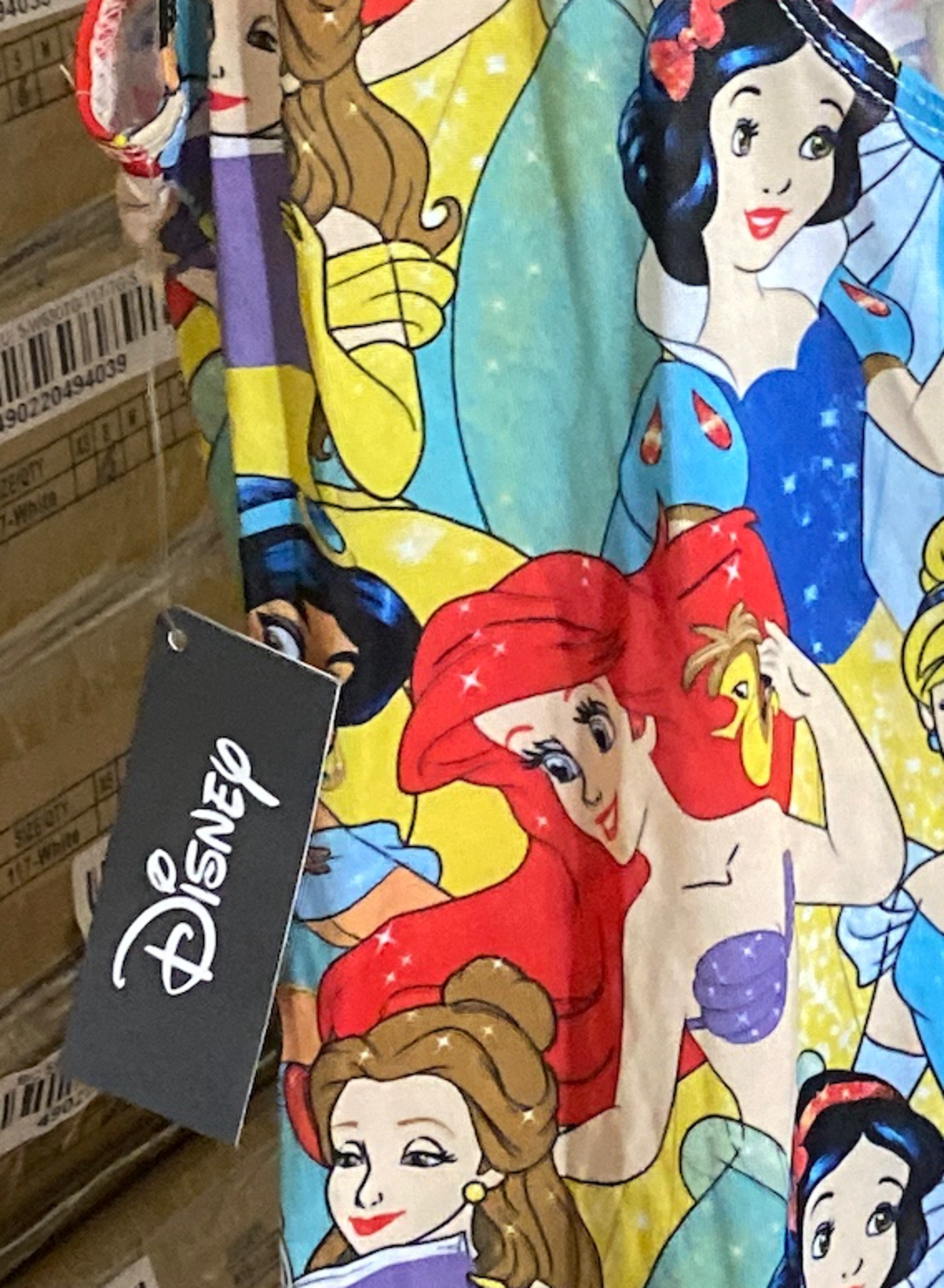 735 DISNEY'S PRINCESS GIRLS BODYSUIT, NEW WITH TAGS ON HANGERS LOCATED IN MIAMI, FL $11,000 VALUE - Image 3 of 4