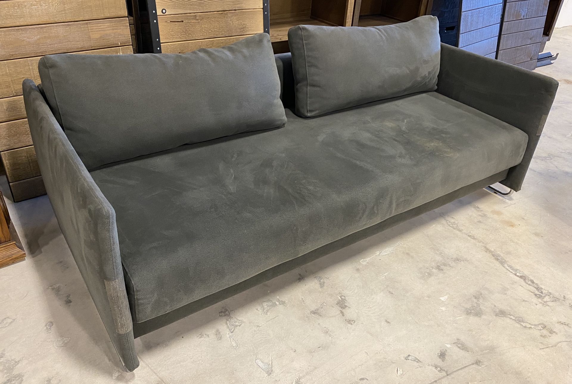 GREY SOFA MICROFIBER 3 SEATER - Image 2 of 5