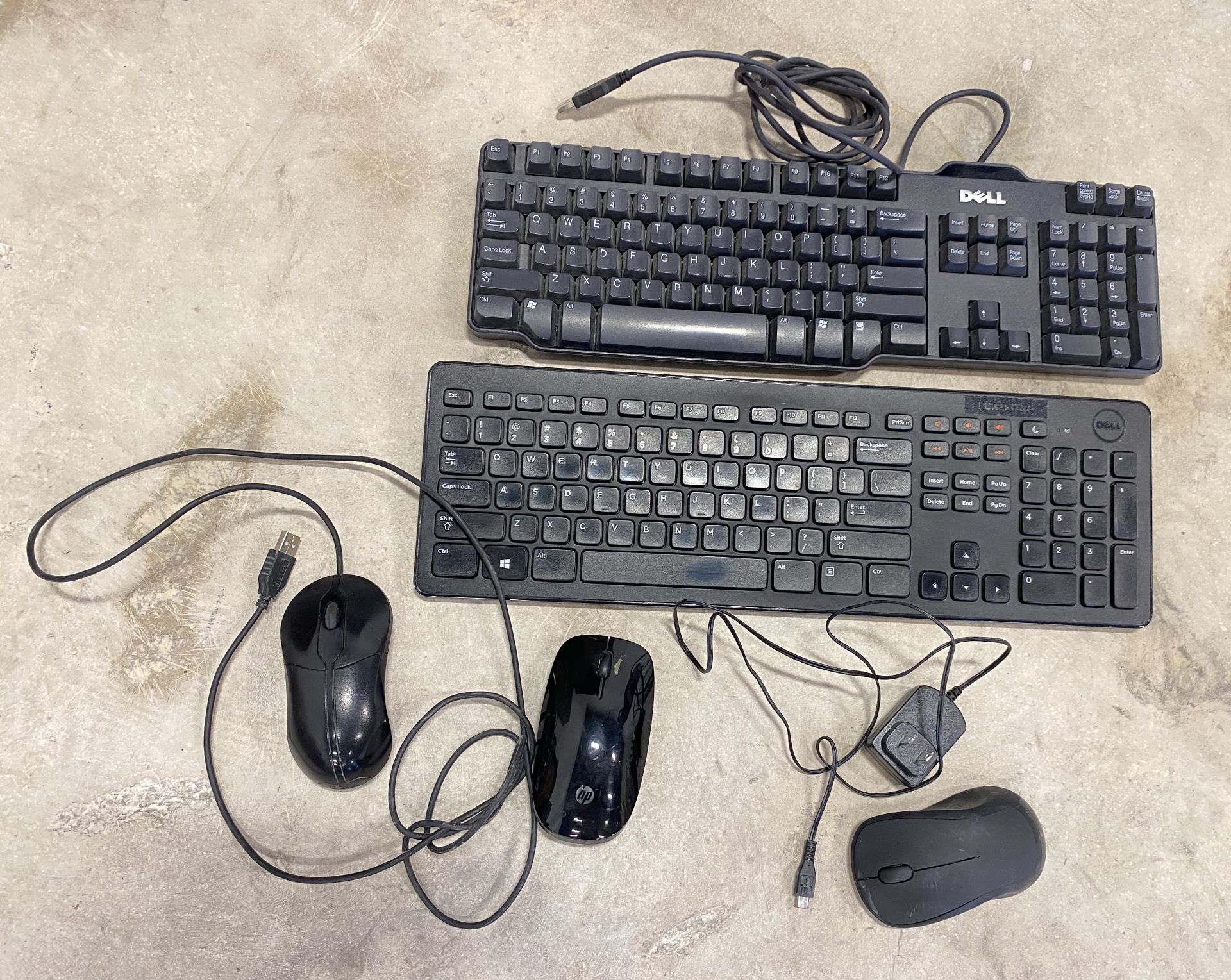 KEYBOARDS AND MOUSE LOT
