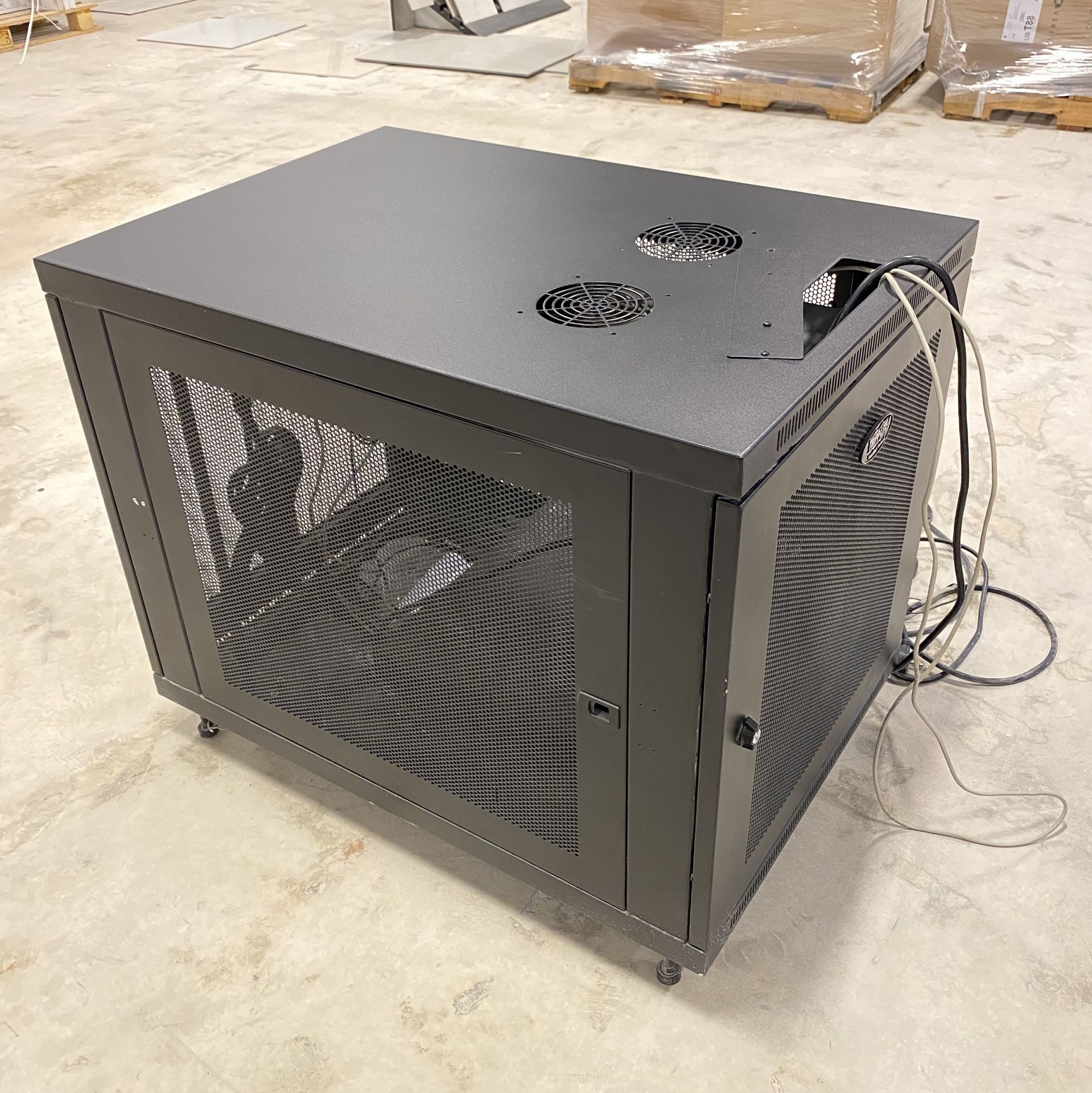 TRIPPLITE SMART RACK COMPUTER RACK ENCLOSURE WITH CyberPower Smart App Intelligent LCD OR1500LCDRM1U - Image 3 of 6