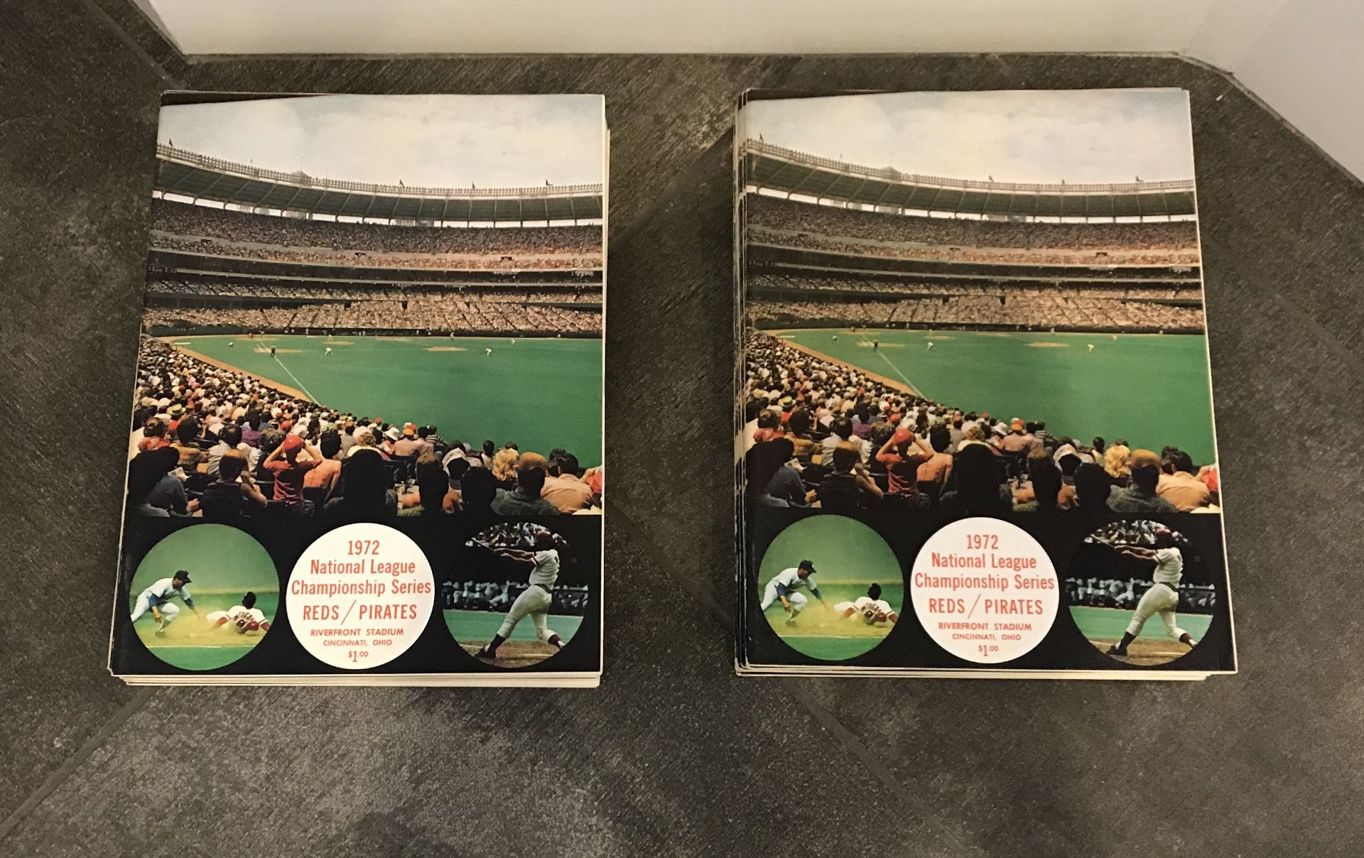 LOT OF 1972 NATIONAL LEAGUE CHAMPIONSHIP SERIES REDS / PIRATES BOOKLETS