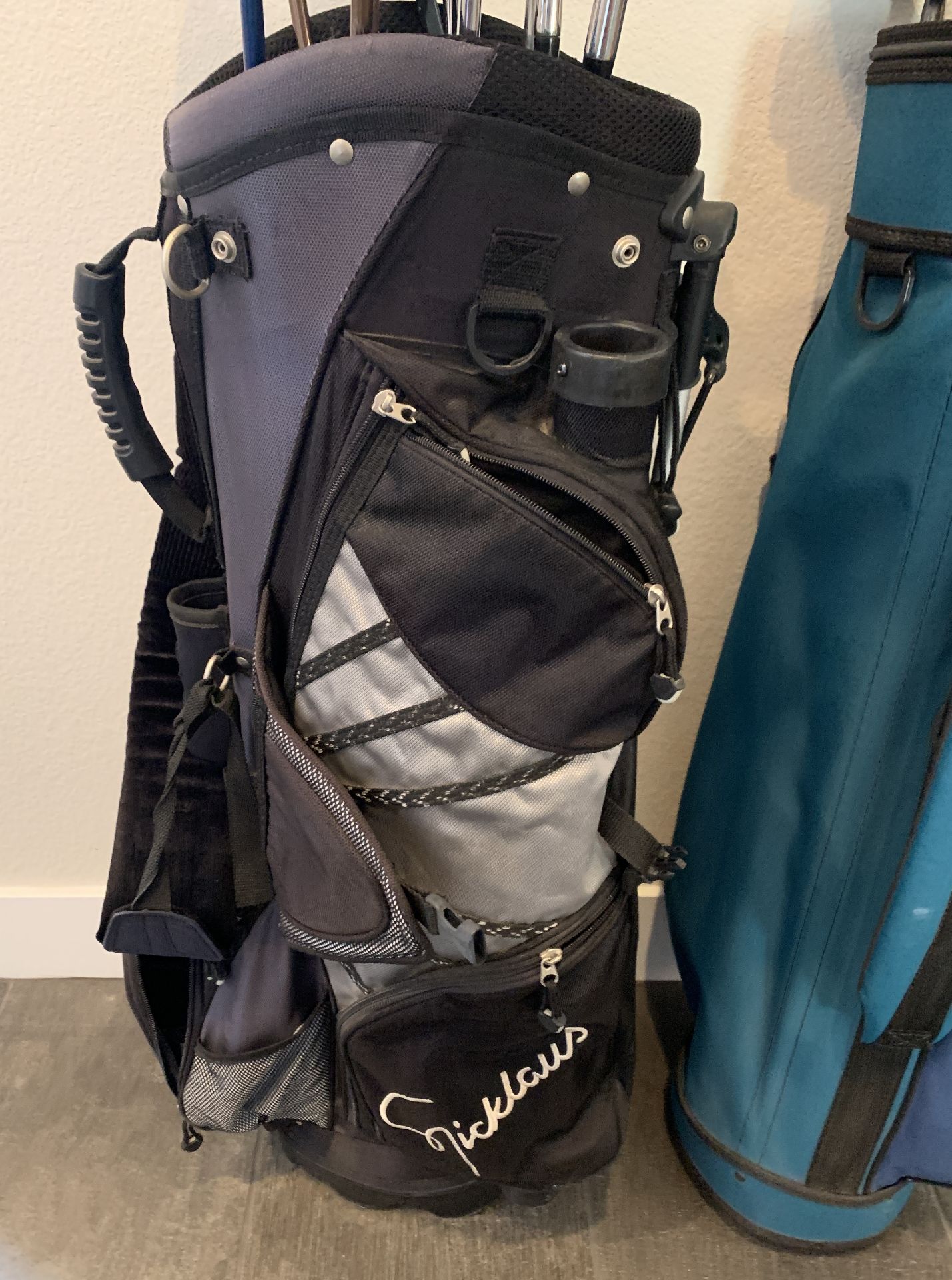 2 GOLF BAGS FILLED WITH MIXED CLUBS - Image 2 of 5