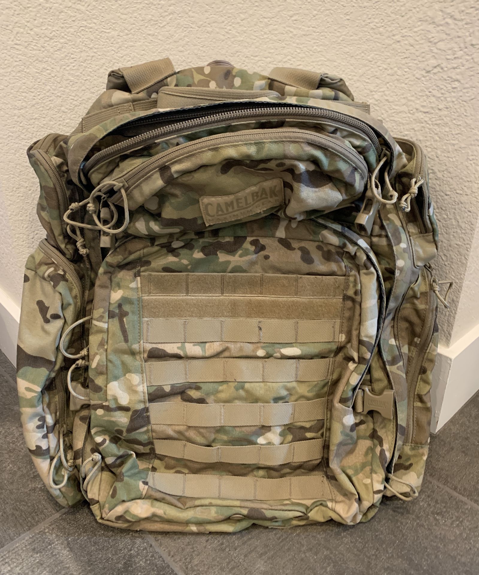 CAMELBAK CORUDURA FABRIC / BACK PLATE IN BAG / BACKPACK CAMO