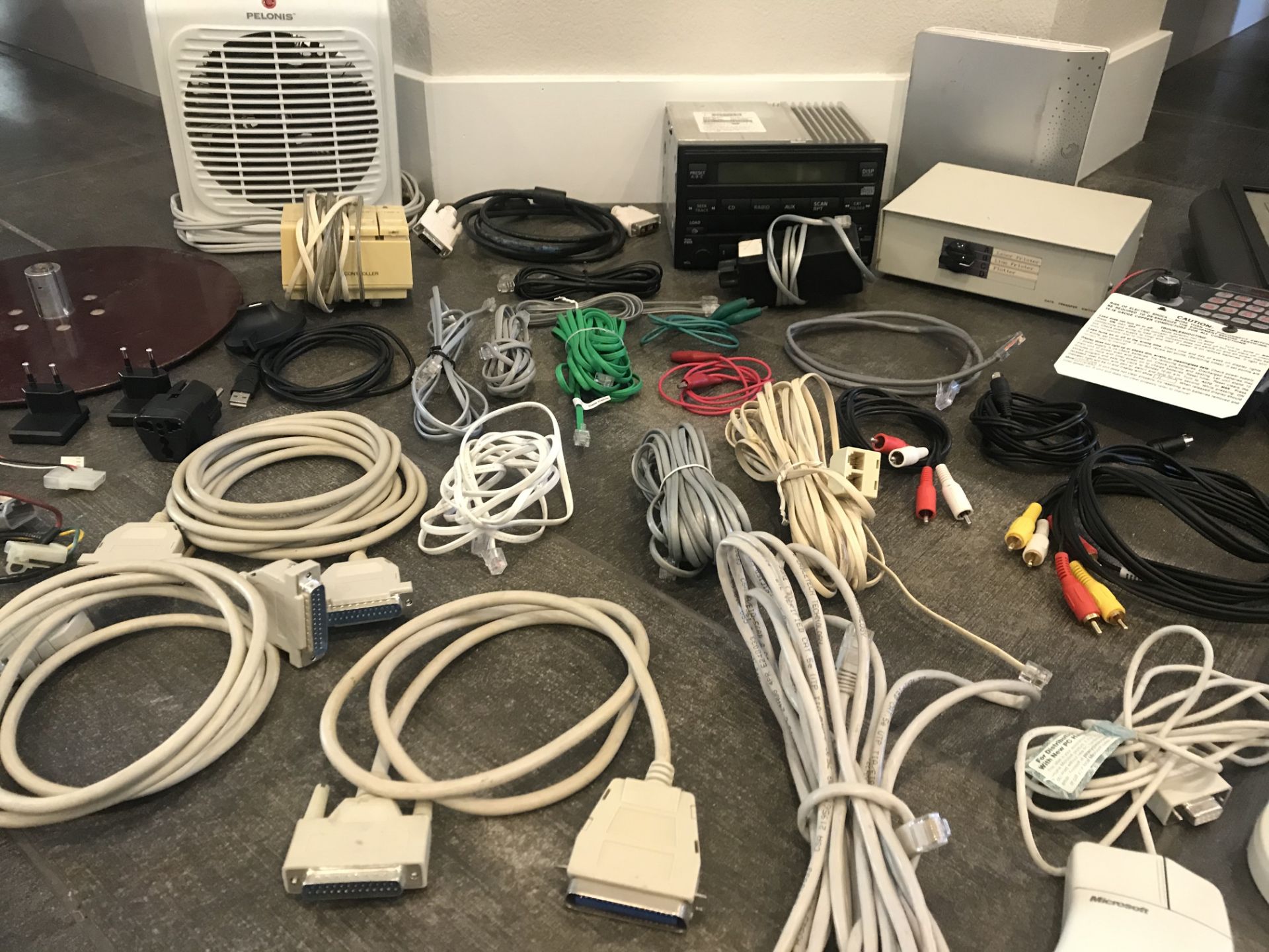 ASSORTED LOT OF ELECTRONIC OUTLETS, WIRES, SWITCH BOX, PORTABLE HEATER, CAR RADIO AND COMPUTER MICE. - Image 3 of 5