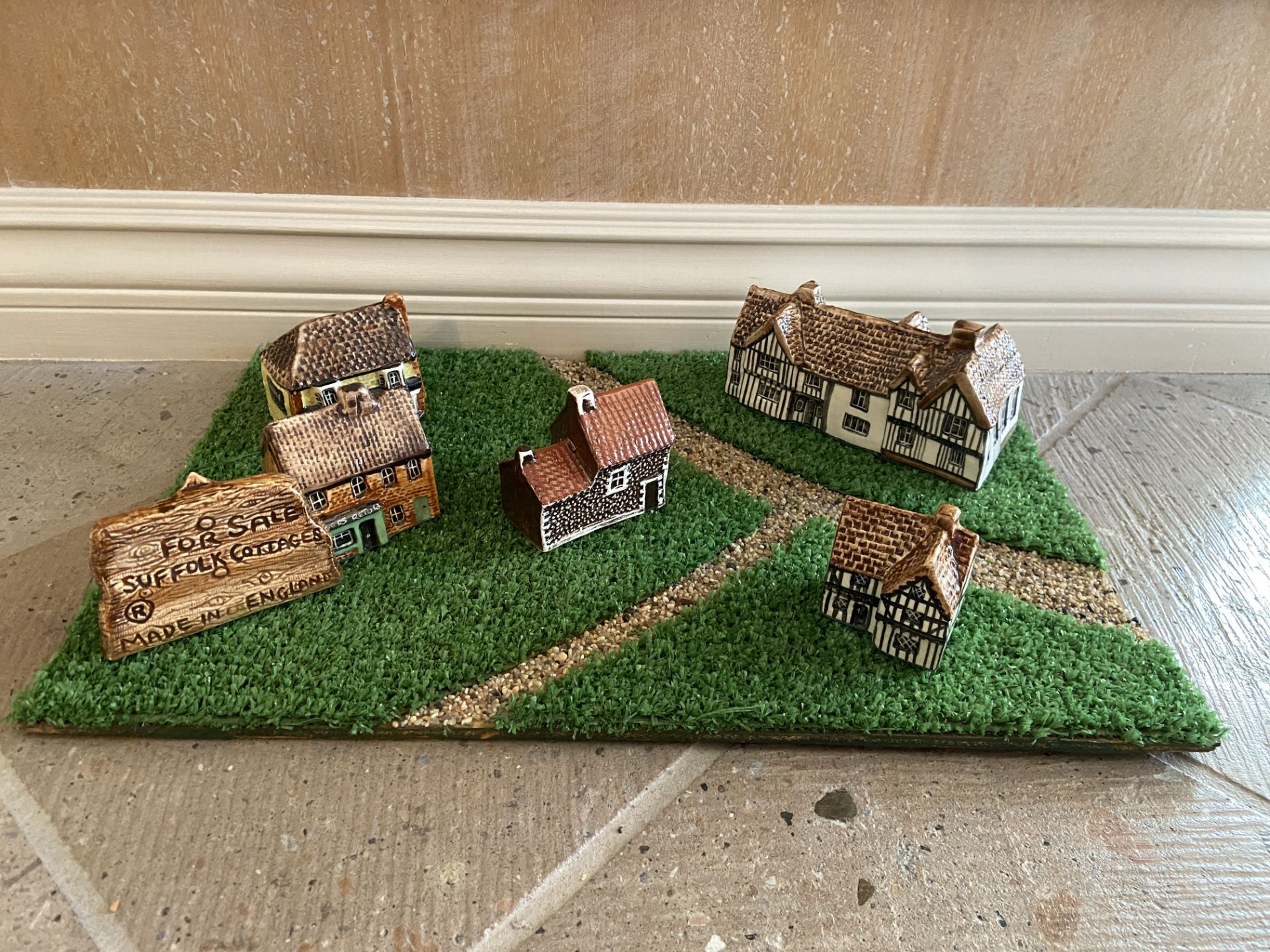 Large Collection of Tey Pottery Miniature Country Side Collection 7 Piece, Norfolk, England