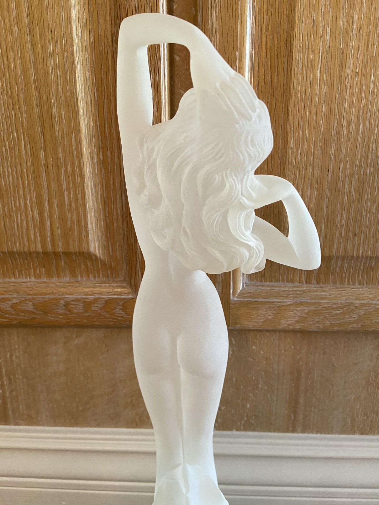 Crystallus 1987 Sculpture 18" Woman - Image 6 of 8