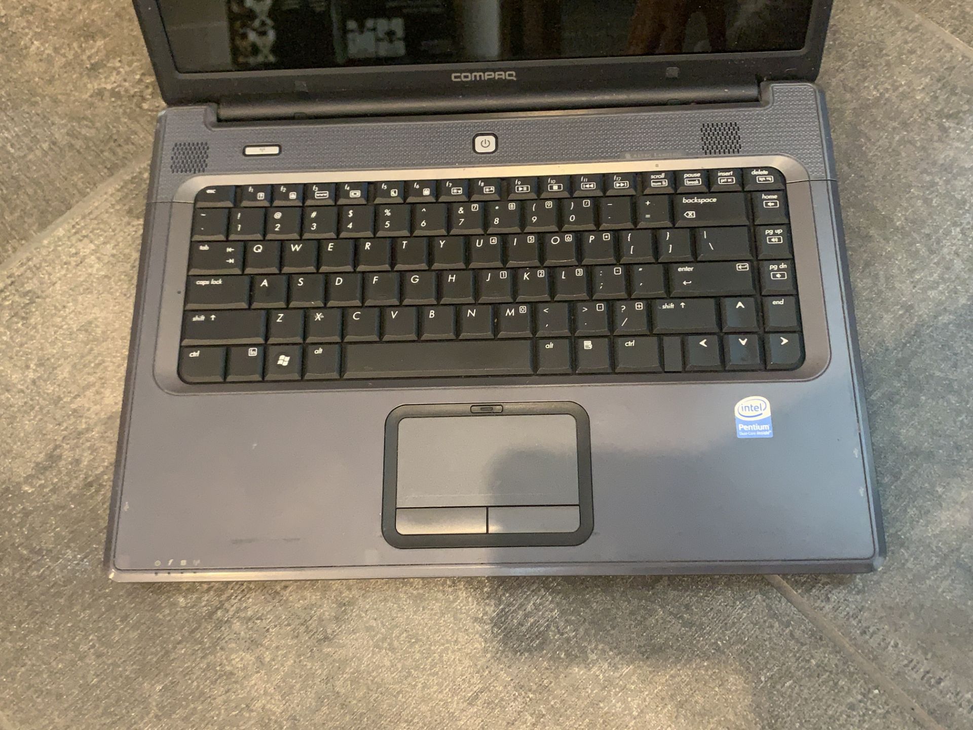 HP COMPAQ PRESARIO C700 LAPTOP - Image 2 of 5