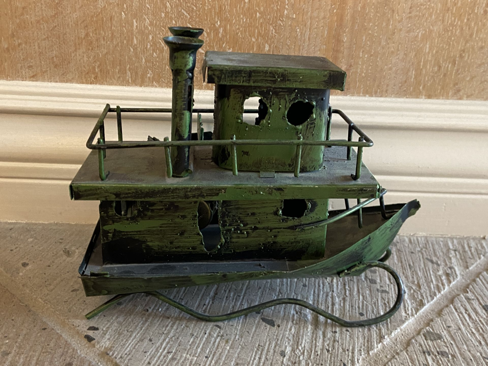 Green Metal Steamboat Music Box - Image 3 of 6