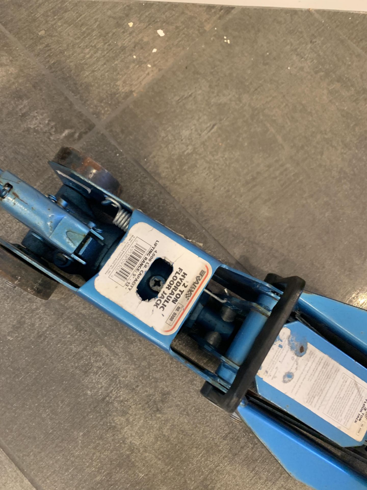 2 TON HYDRAULIC FLOOR CAR JACK - Image 3 of 3