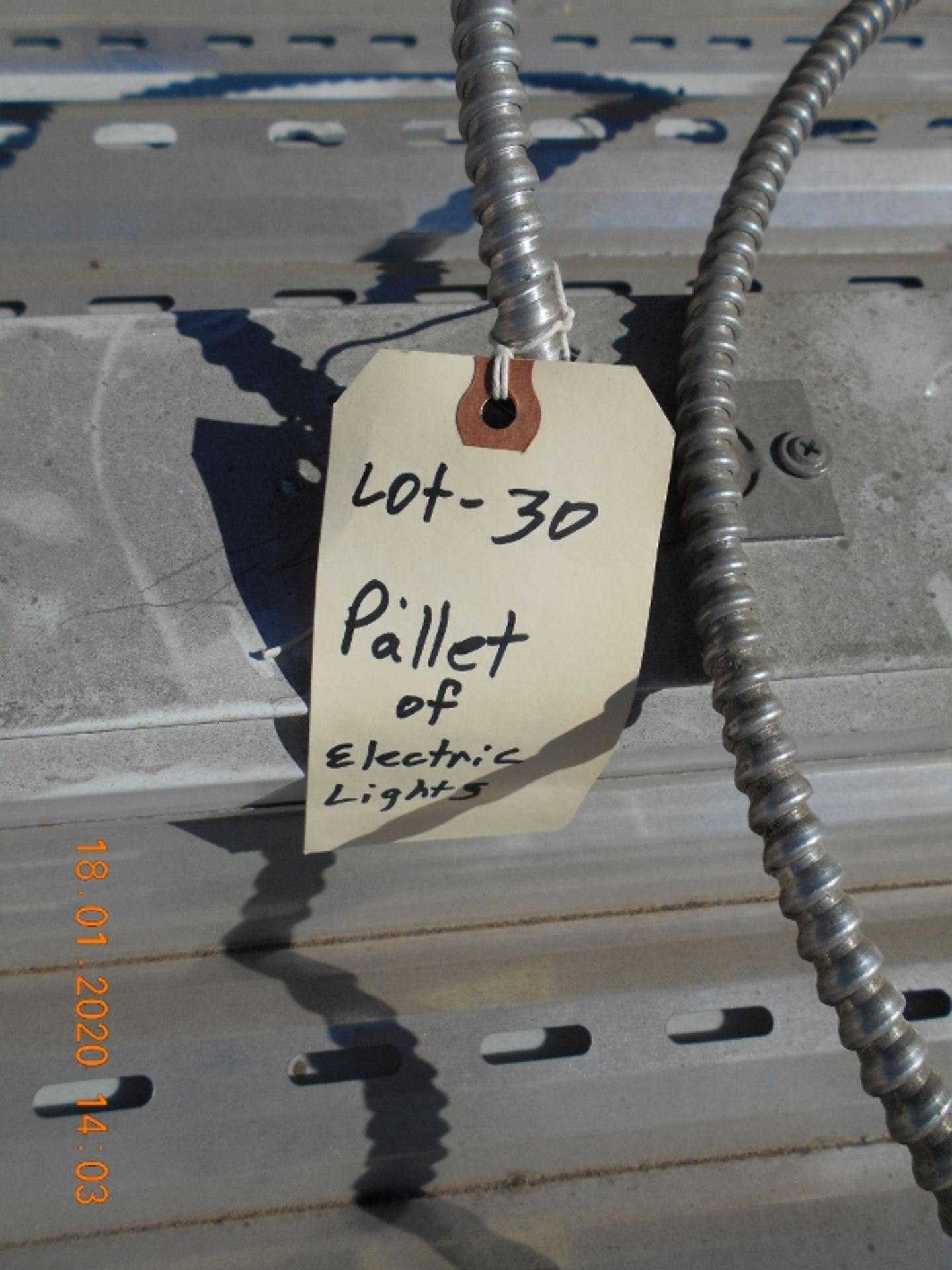 Pallet of Electric Lights - Image 2 of 4