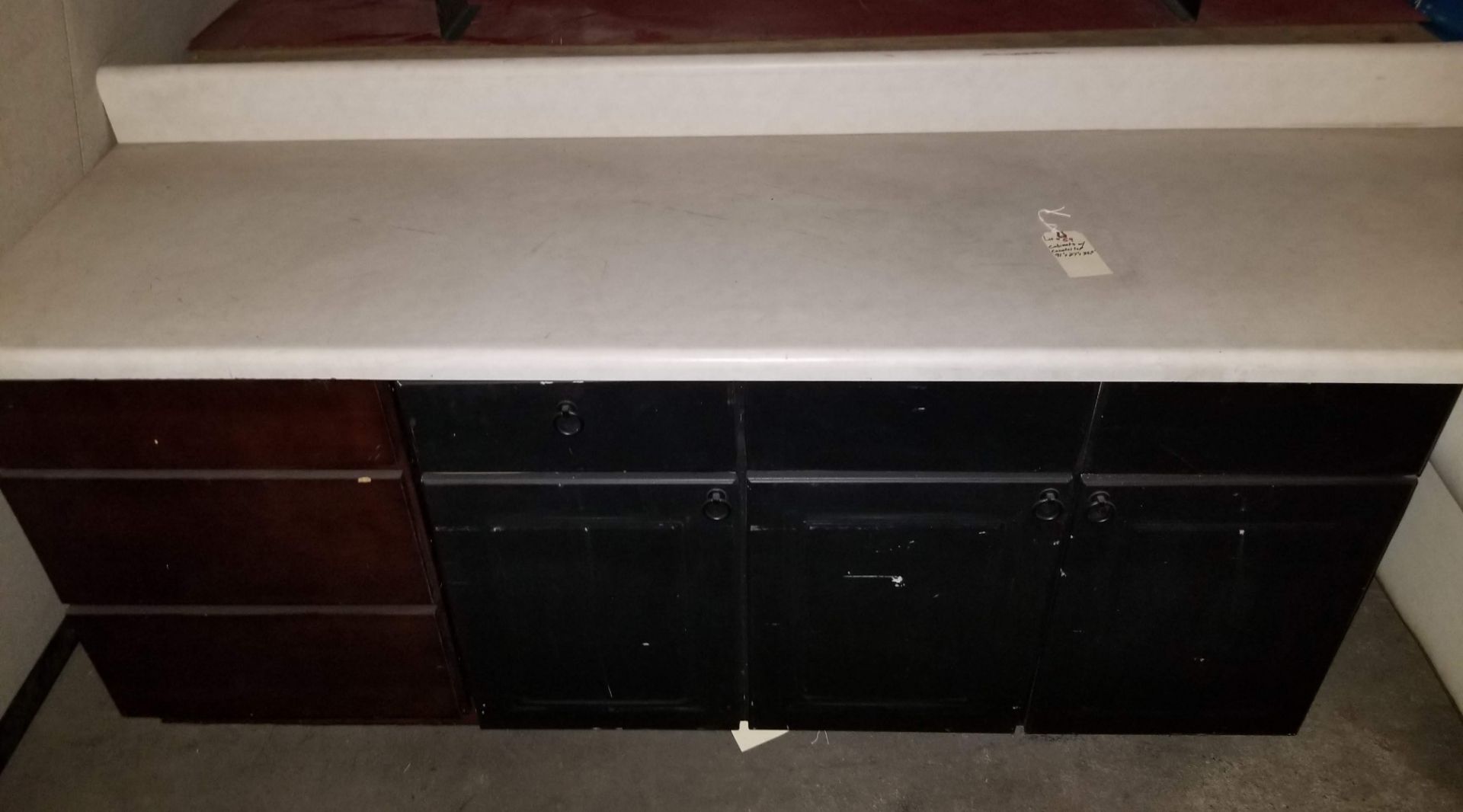 Cabinets w/ Countertop 91"x27"x35.5"