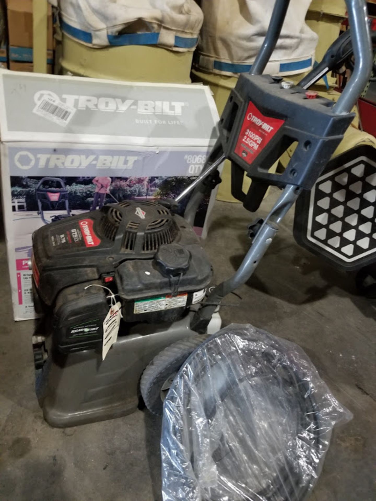 Troy-Bilt 3100-PSI 2.5-GPM Cold Water Gas Pressure Washer with Briggs & Stratton Engine CARB,