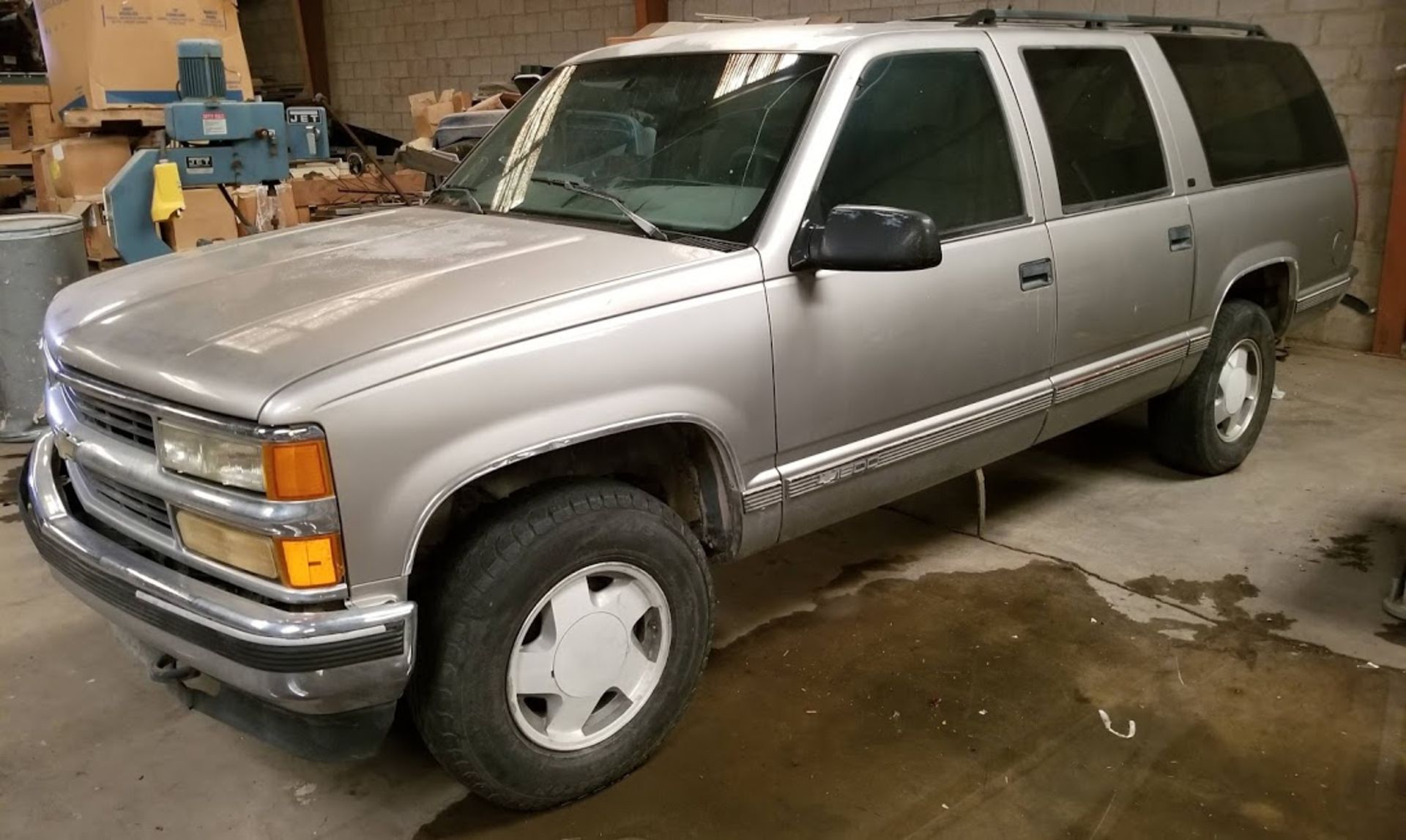 1999 Chevy Suburban 4X4,350 Vortec Engine, Auto Trans, PW,PL Leather Interior, 157,930 Miles VIN: - Image 3 of 8