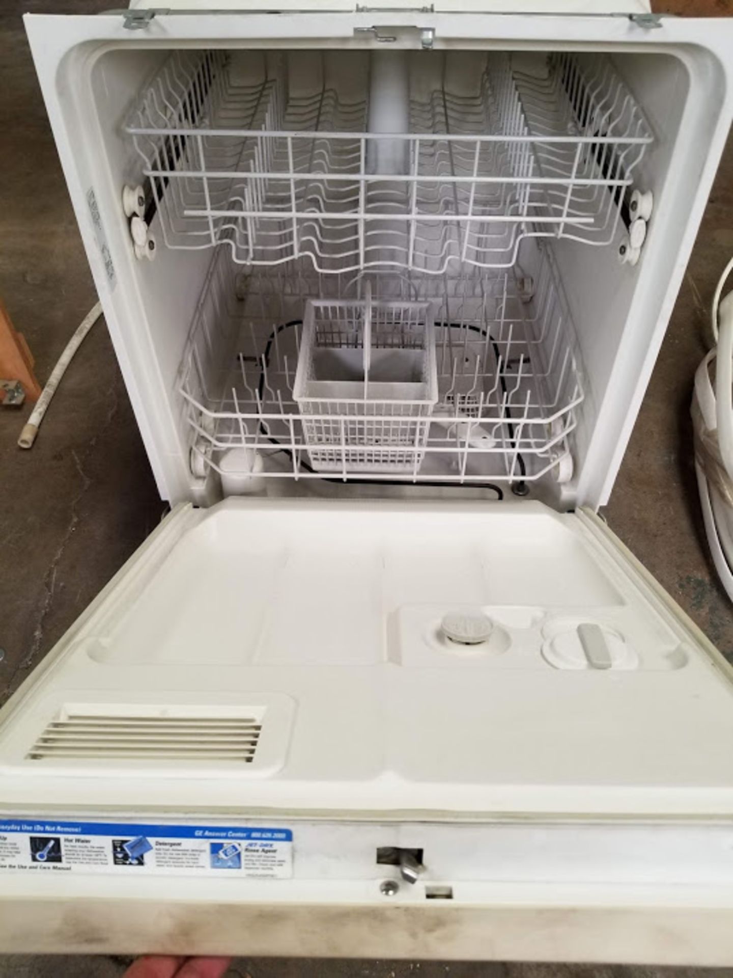 GE Potscrubber Dish Washer - Image 2 of 2