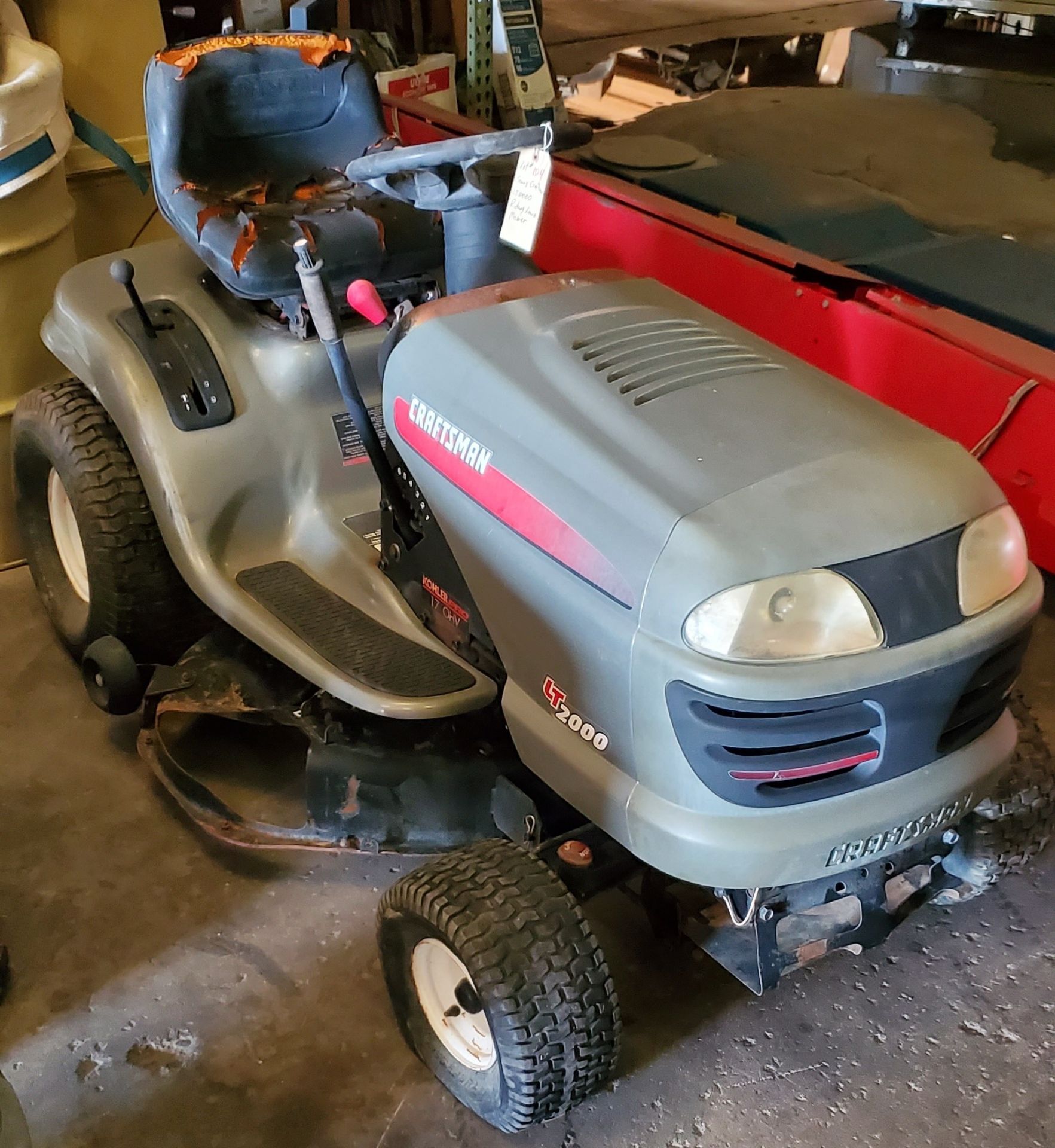 Sears Craftman LT2000 Riding Lawn Mower