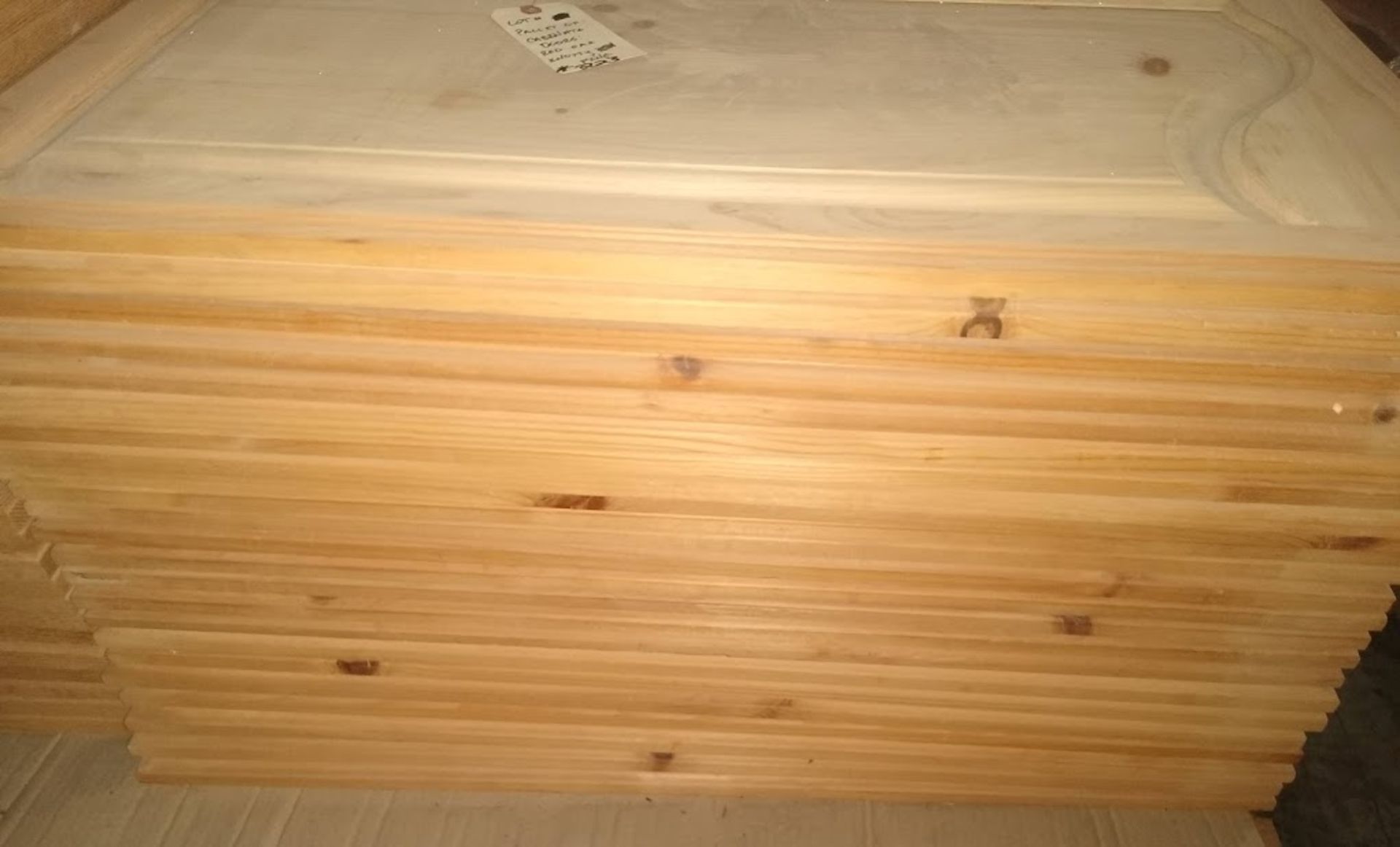 Pallet of: Cabinet Doors (Red Oak & Knotty Pine) - Image 2 of 4