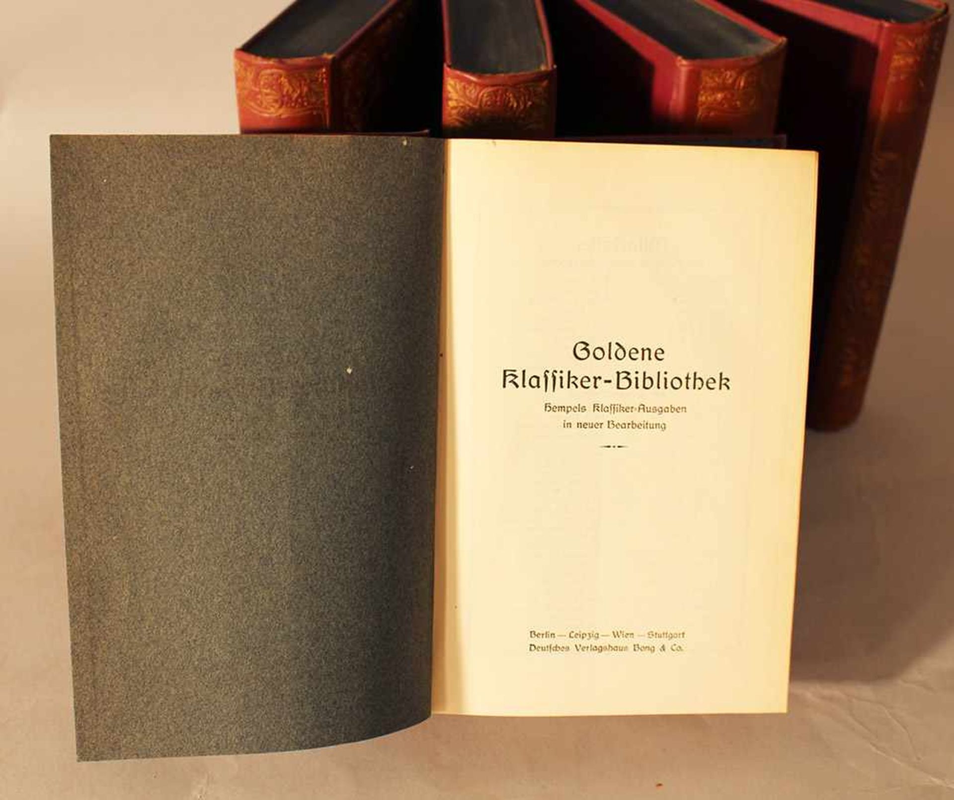 Heinrich Heine and Nikolaus Lenau, 5 books by Bong Berlin, in gilded hard-covers.Dieses Los wird - Bild 2 aus 3