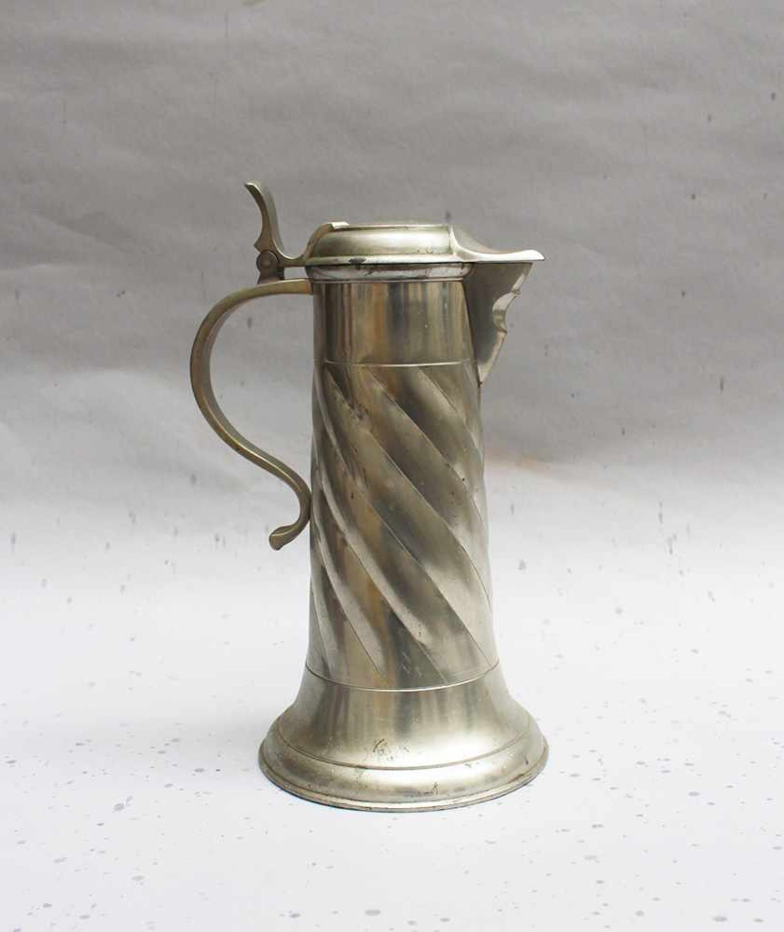 Pewter can