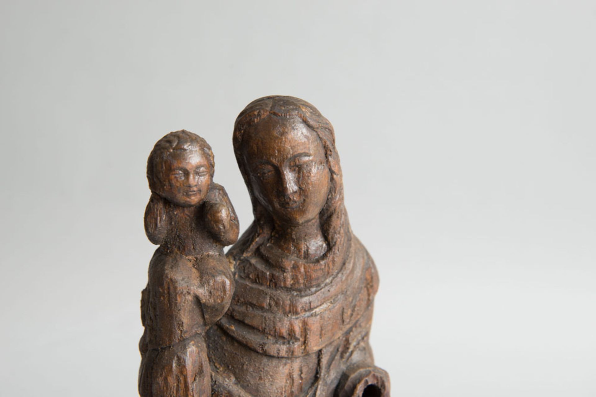 Central European Madonna in Medieval style - Bild 3 aus 3