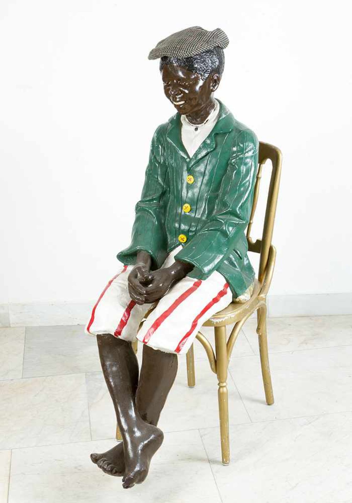 Sitting Boy Sculpture - Bild 3 aus 3