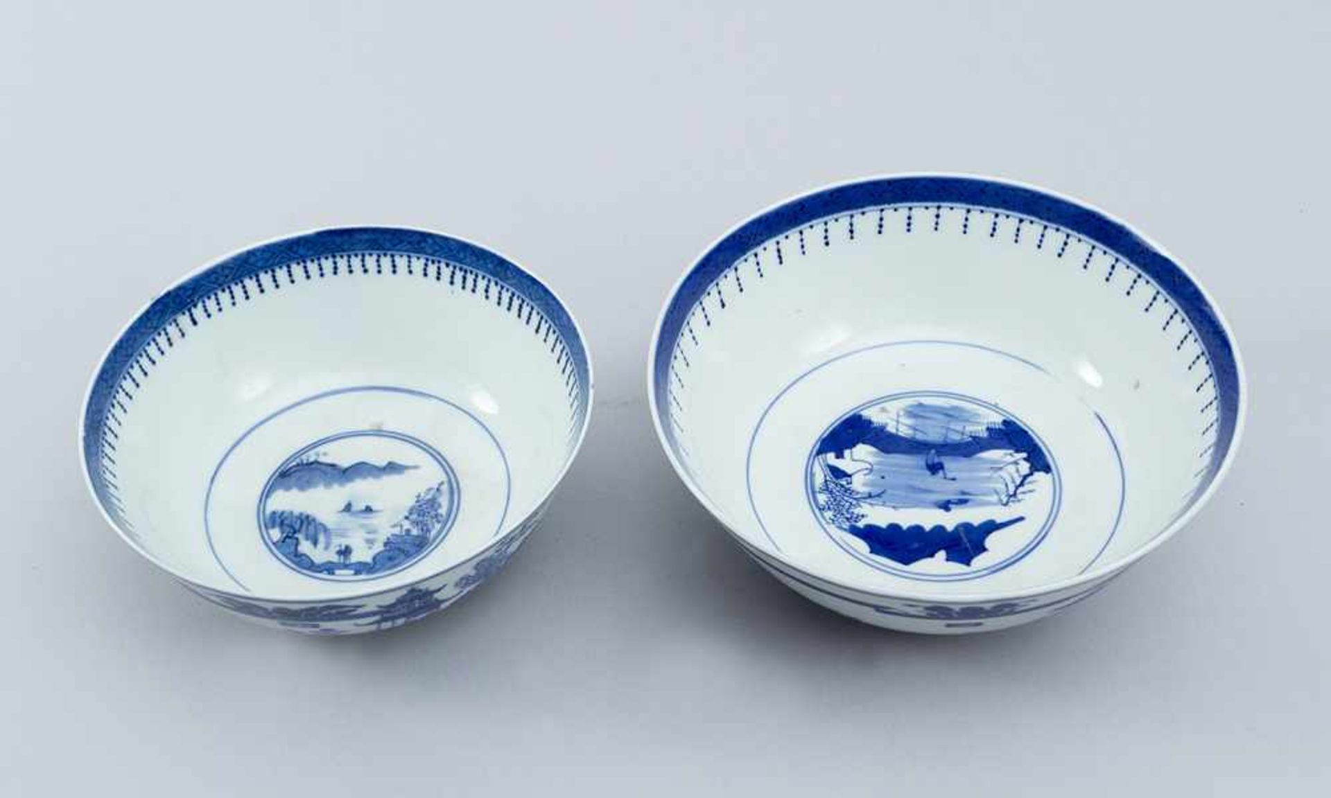 Two blue and white Chinese porcelain bowls - Bild 3 aus 3