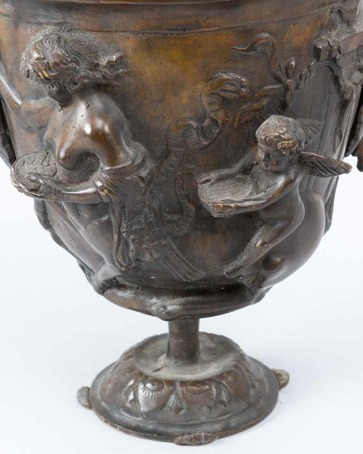 Pair of classical urns - Image 2 of 3