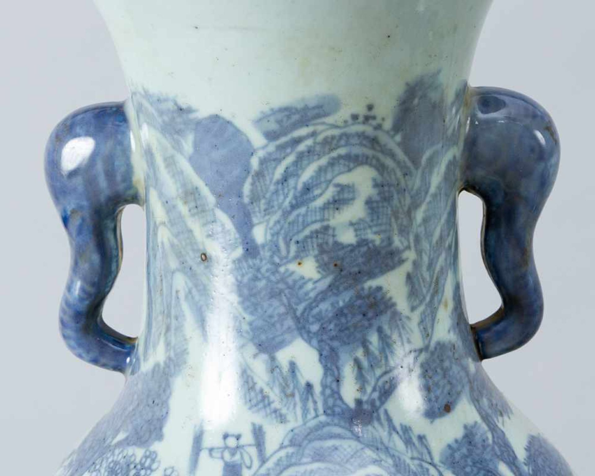 Pair of large Chinese vases - Image 3 of 3