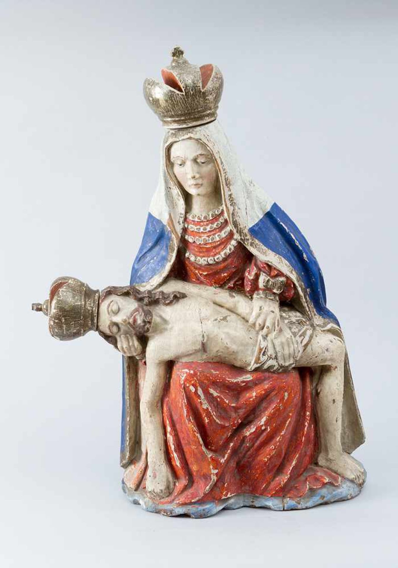 Maria and Jesus sculpture