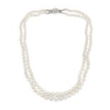 COLLIER EN OR,PERLES FINES ET DIAMANTS,SIGNÉ BVLGARI