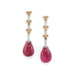 UNE PAIRE DE PENDANTS D'OREILLES EN RUBELLITE ET DIAMANTS