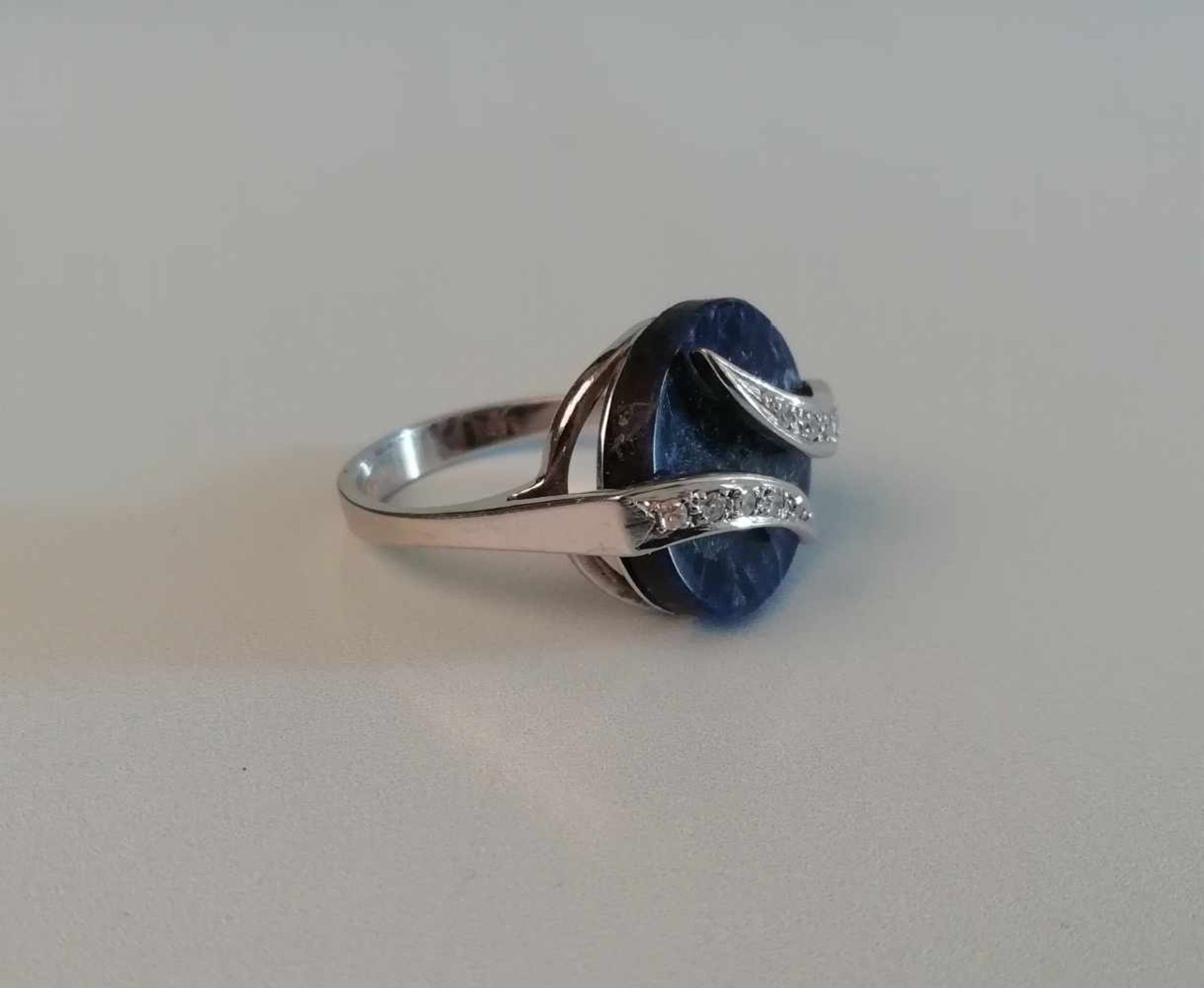 DamenringWeißgold 585, mit Diamanten, 1 Lapis Lazuli, RW 57, 6,3 g;