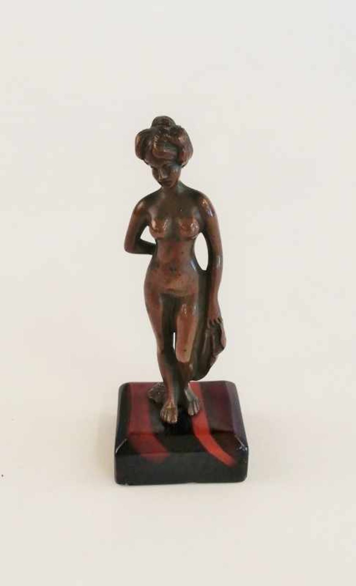 Kleine Bronzefigur