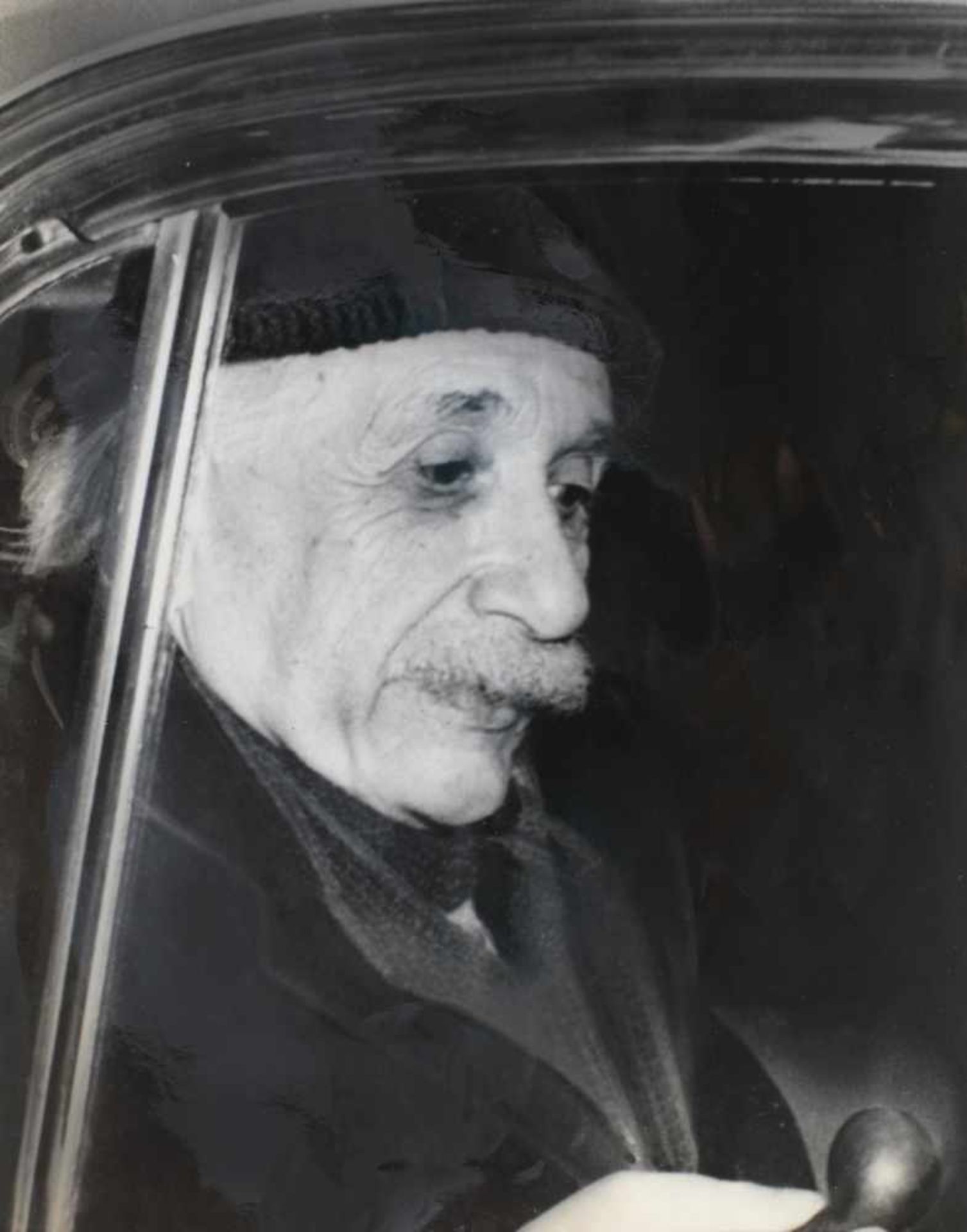 Albert Einstein leaving hospital, after surgery, Brooklyn, New York, 1st of January 1949