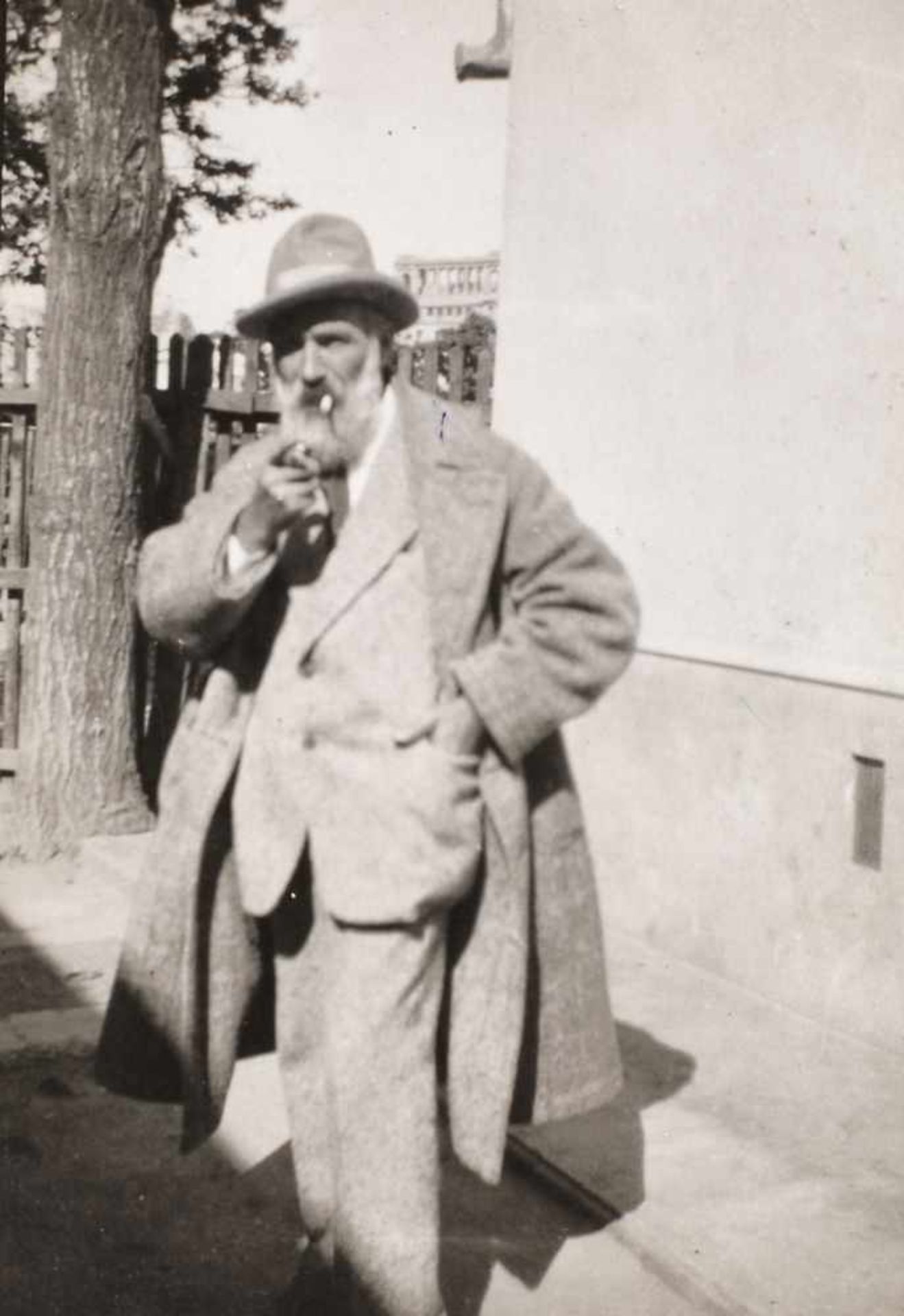 Constantin Brancusi in front of family Codreanu's House