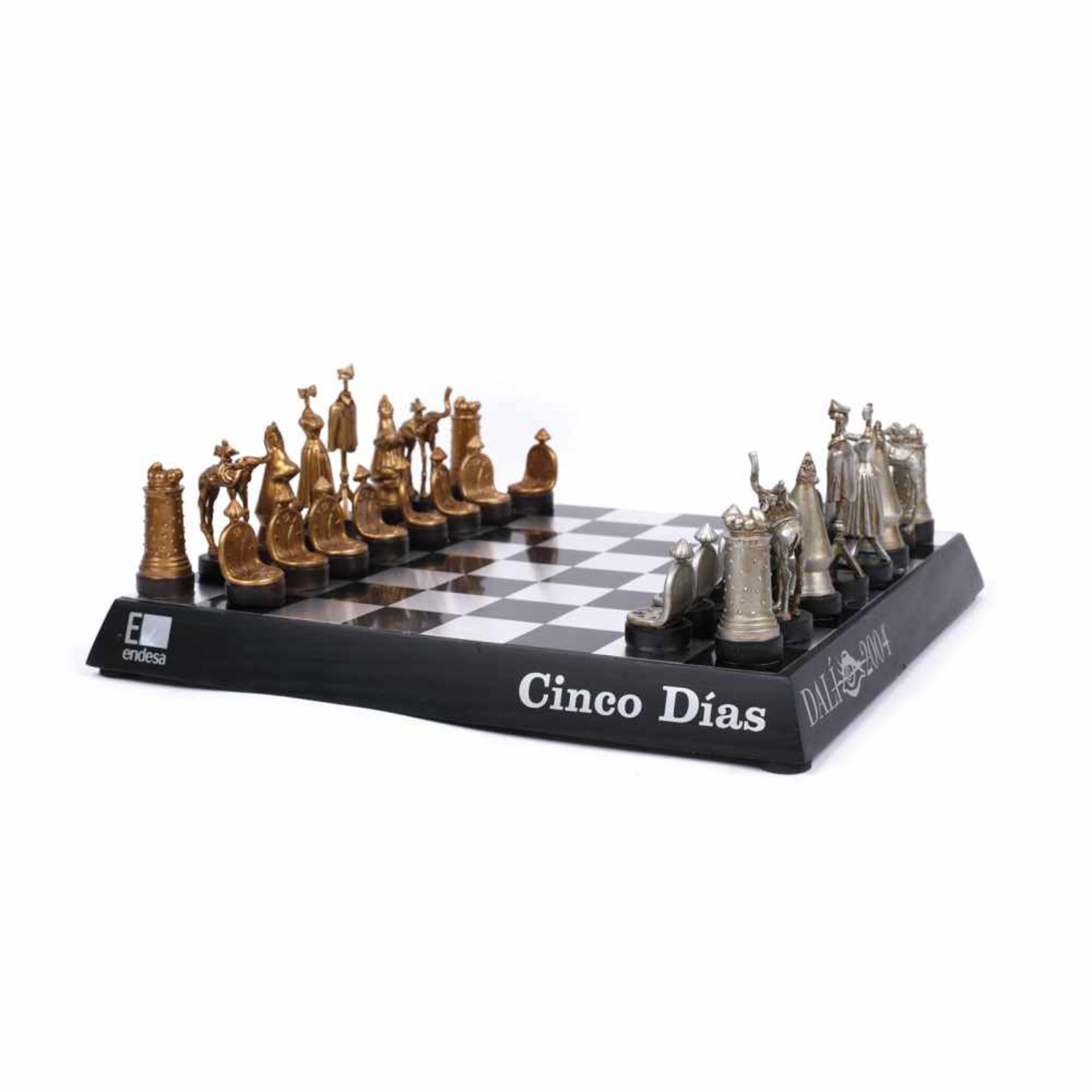 Salvador Dalí Surrealistic Chess Set - Bild 2 aus 6