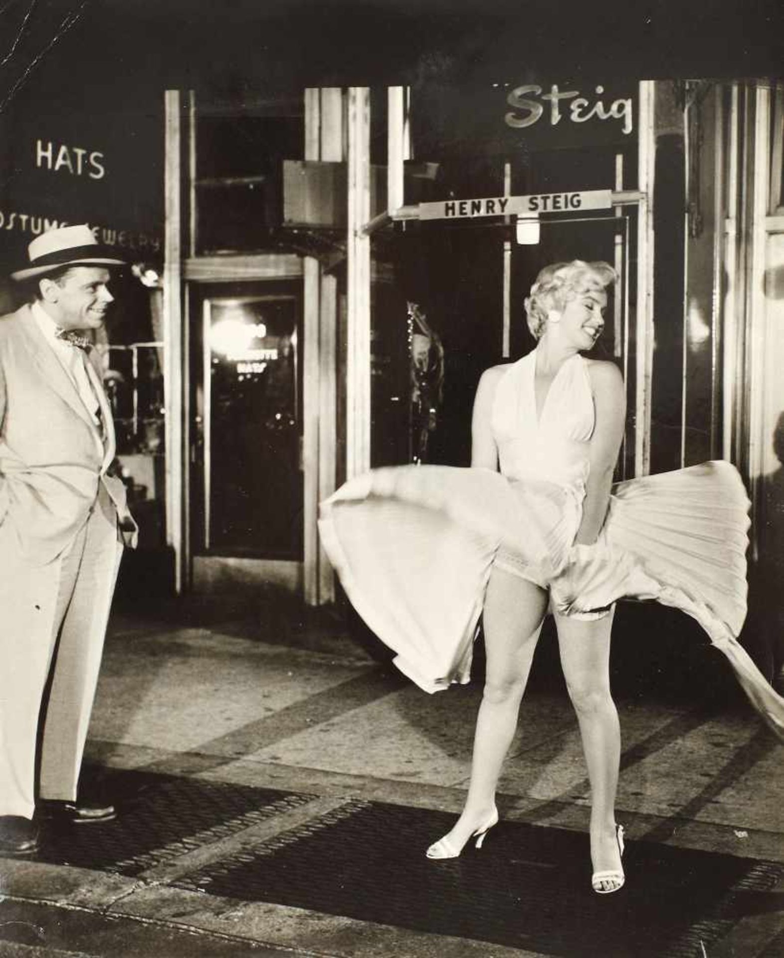 Marilyn Monroe on the set of ”The seven year itch”, photograph, approx. 1955