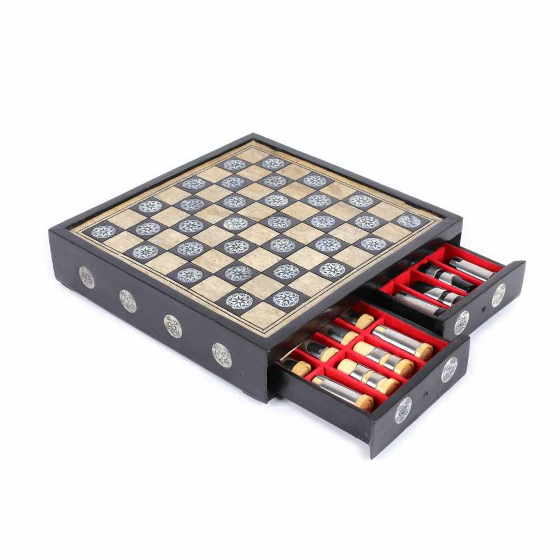 Chess game decorated with engraved mother of pearl and ebony wood, from Spain - Bild 2 aus 5