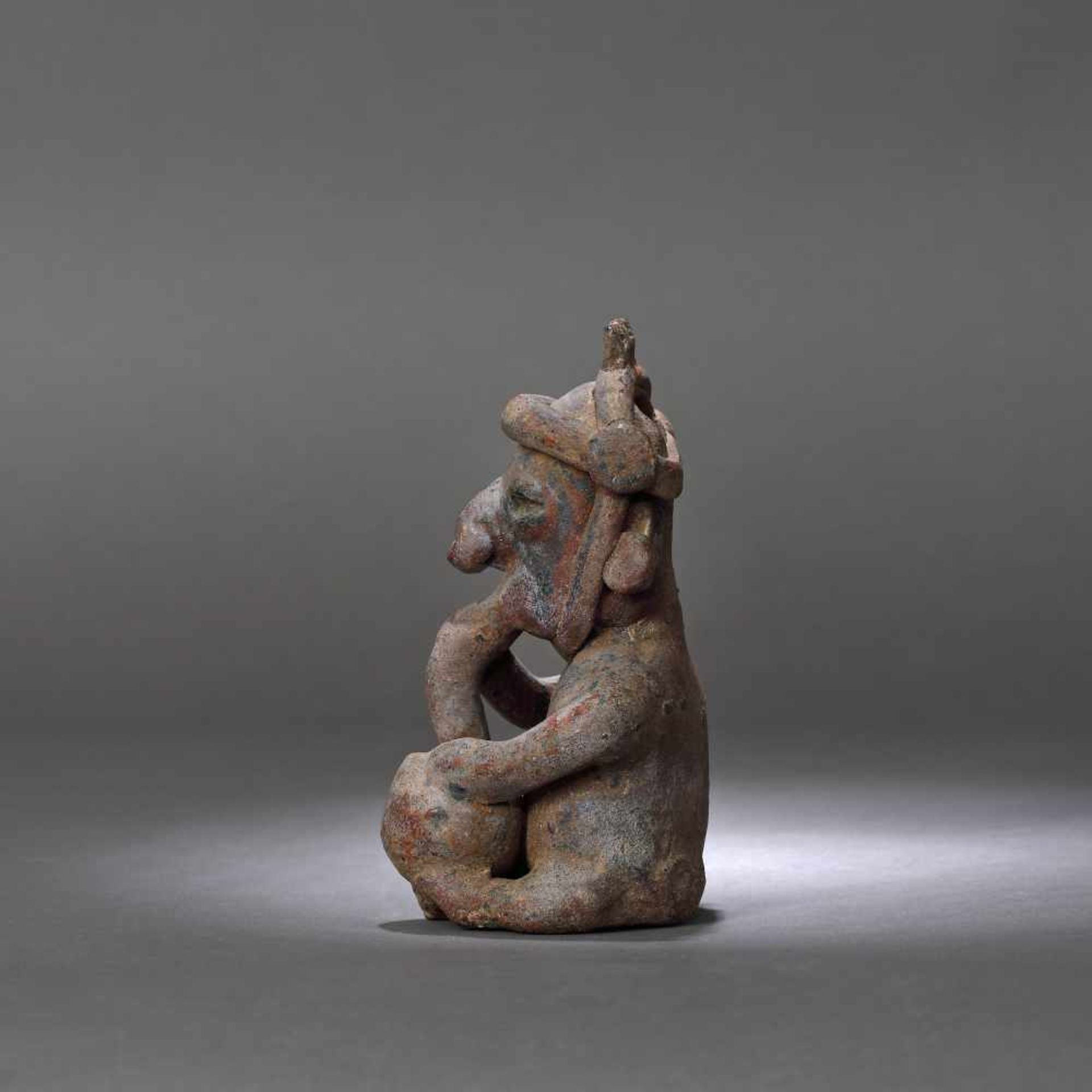 Ceramic figurine depicting a man smoking, Colima culture, Mexico, approx. 2,000 years old, 1st centu - Bild 3 aus 6