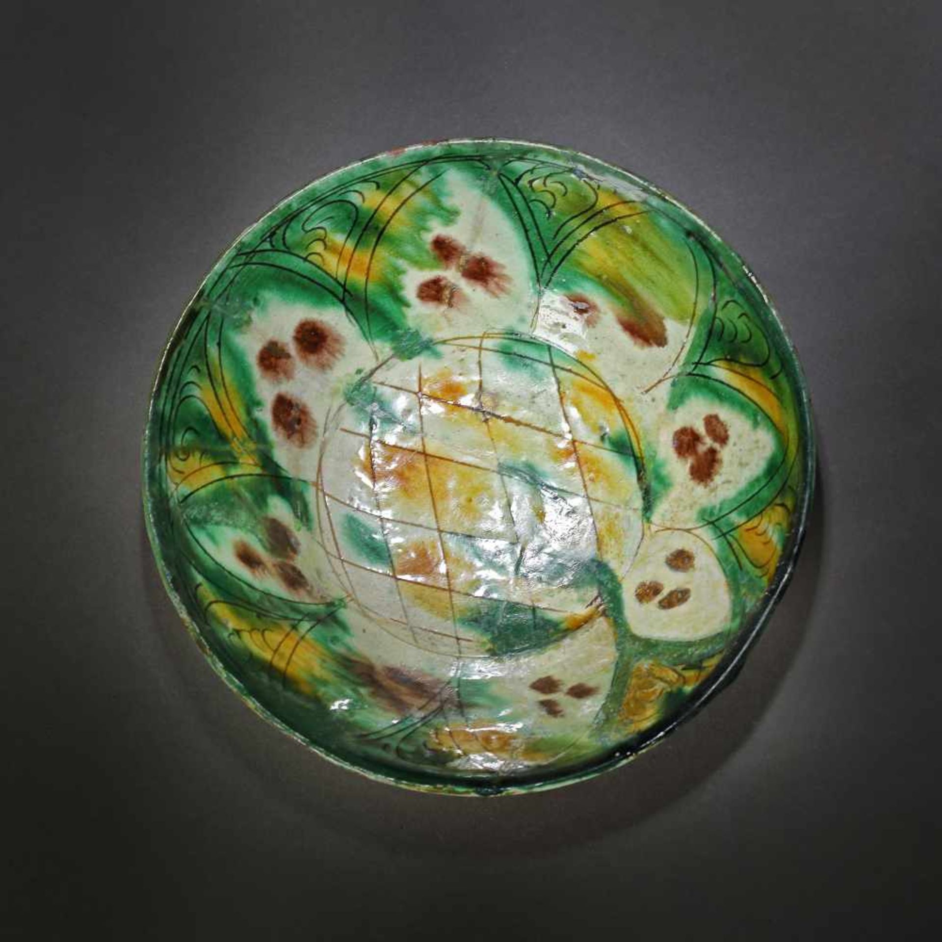 Persian ceramic vessel with three-color glaze, approx. 800 years old, 12th century (accompanied by a - Image 2 of 4