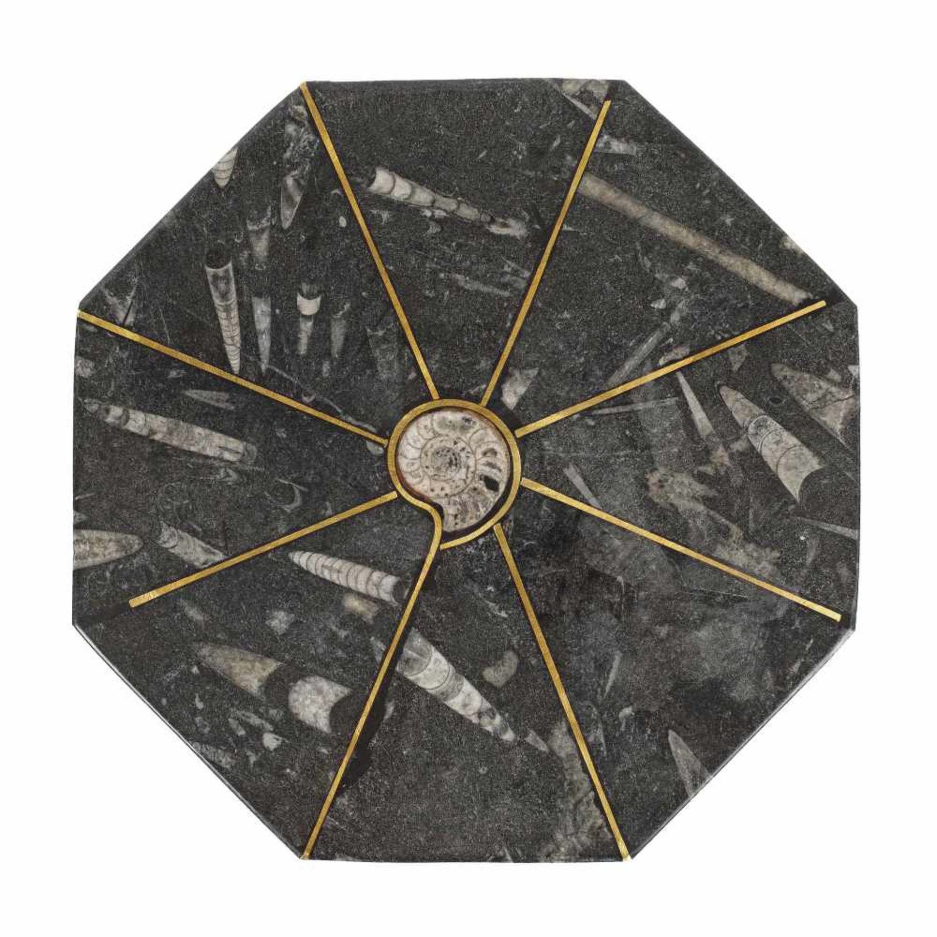 Tea table, black marble with fossilized inclusions, Morocco, middle 20th century - Bild 2 aus 2