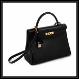 "Kelly 32 Sellier" - Hermès bag, Togo leather, colour Black Ardennes, for women