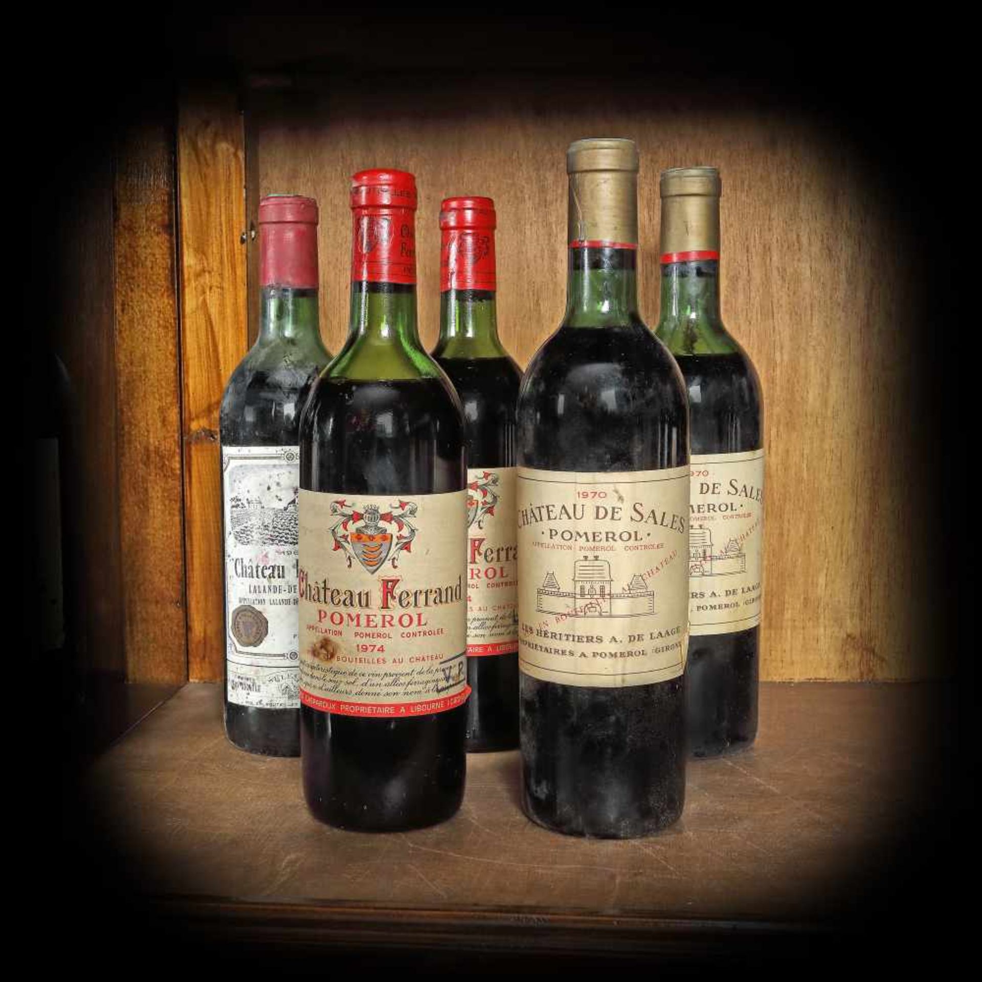 Wine lot from exceptional years from Bordeaux castles in the Pomerol region, 1969-1974, 5b x 0.75l