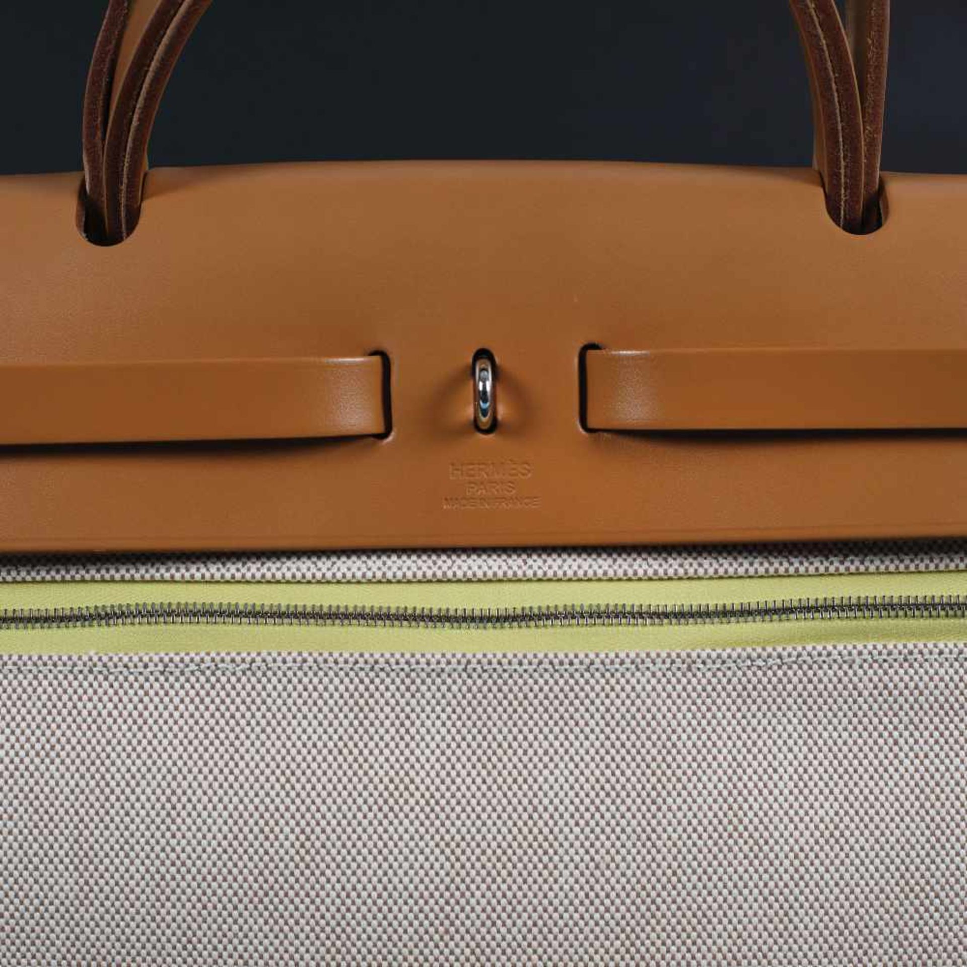 "Herbag Zip 31" - Hermès bag, textile and leather, colour Lime, for women, accompanied by documents - Bild 6 aus 6