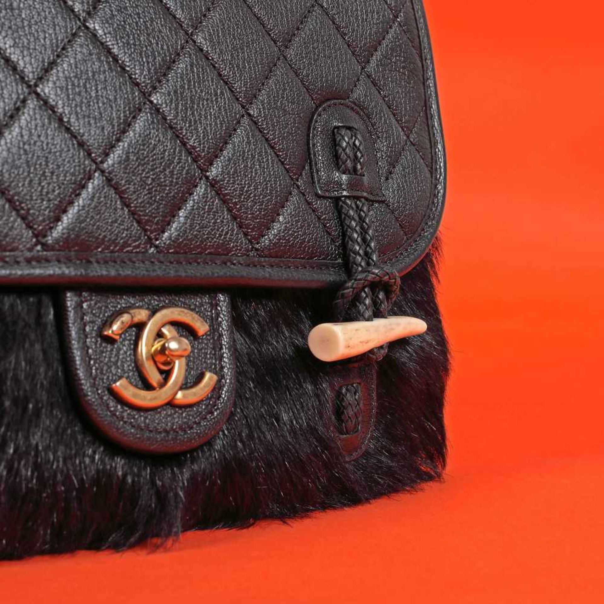 Chanel bag, partially quilted, with fang accessories, accompanied by authenticity card - Bild 3 aus 5